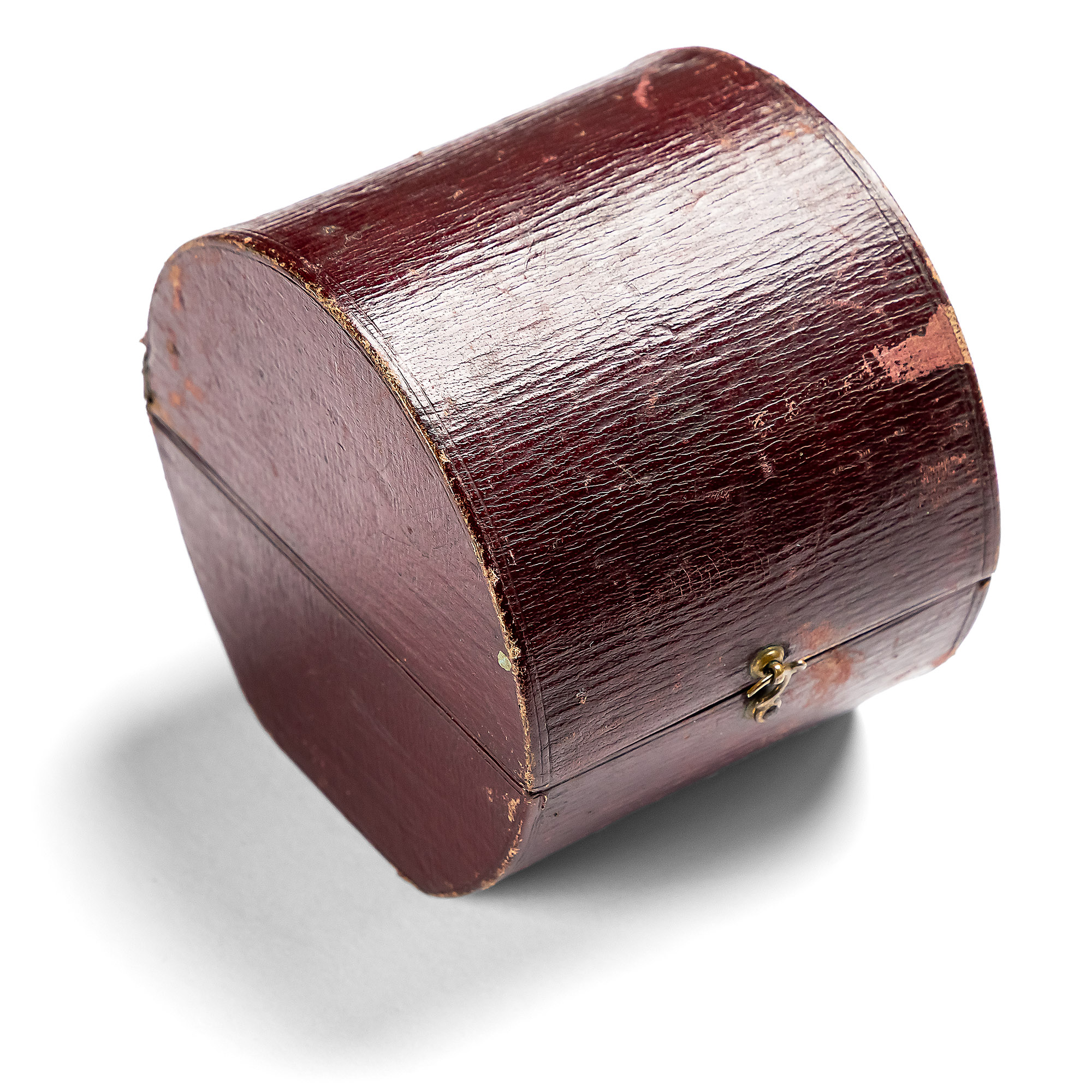 Prachtvoller Armreif mit großem Granat in Gold, zu Anhänger & Brosche konvertierbar, um 1840 Prachtvoller Armreif mit großem Granat in Gold, zu Anhänger & Brosche konvertierbar, um 1840