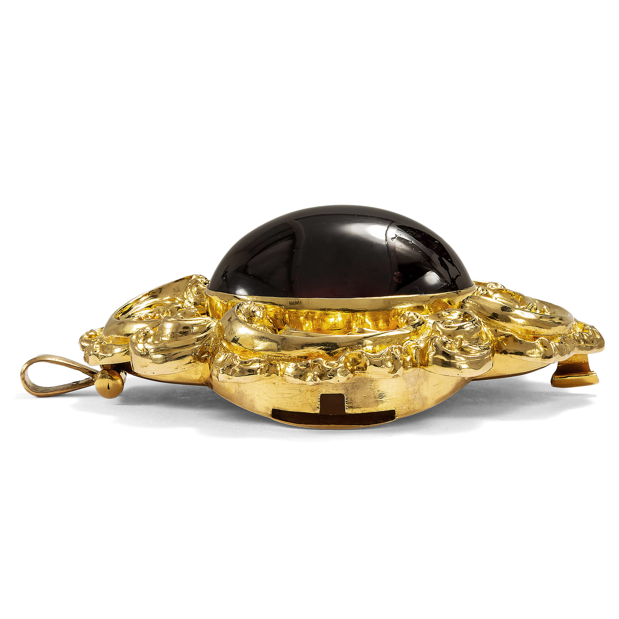 Prachtvoller Armreif mit großem Granat in Gold, zu Anhänger & Brosche konvertierbar, um 1840 Prachtvoller Armreif mit großem Granat in Gold, zu Anhänger & Brosche konvertierbar, um 1840