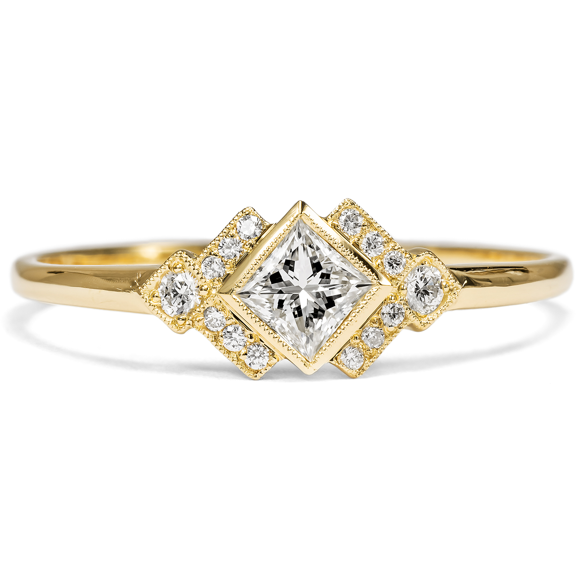Graphischer Ring mit Diamanten in Gelbgold aus unserer Werkstatt Graphischer Ring mit Diamanten in Gelbgold aus unserer Werkstatt