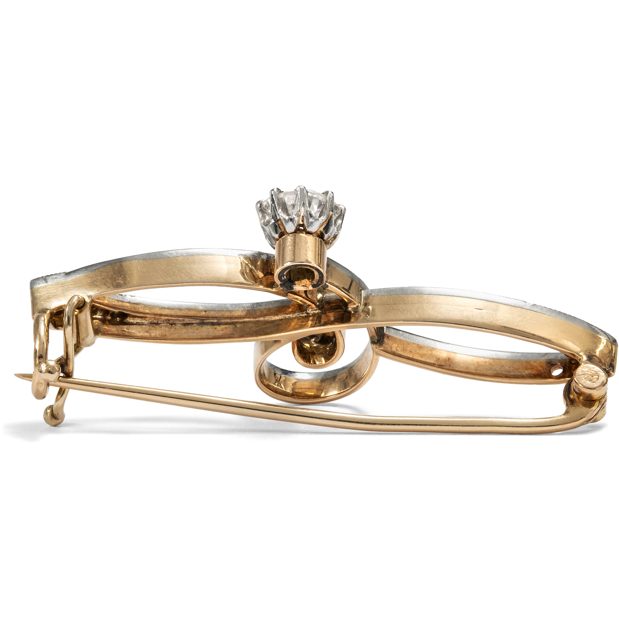 Elegant Art Nouveau Diamond and Platinum Brooch, c. 1905 Elegant Art Nouveau Diamond and Platinum Brooch, c. 1905