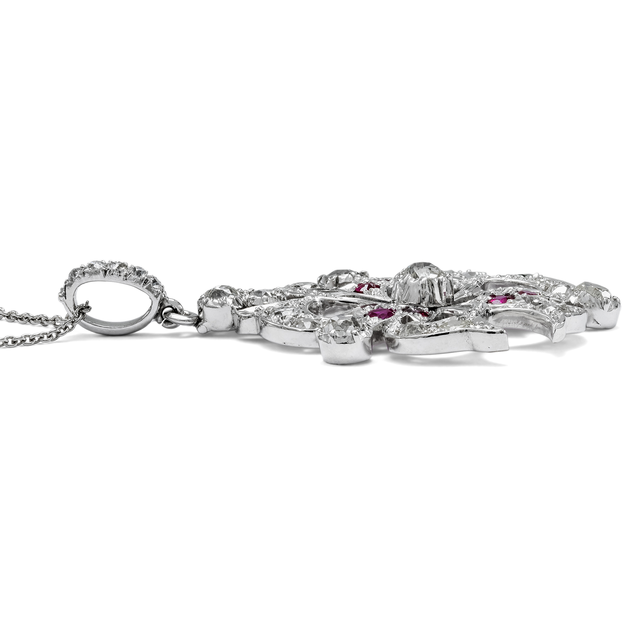 Antiker Anhänger mit Rubinen & Diamanten in rhodiniertem Silber, um 1900 & später Antiker Anhänger mit Rubinen & Diamanten in rhodiniertem Silber, um 1900 & später