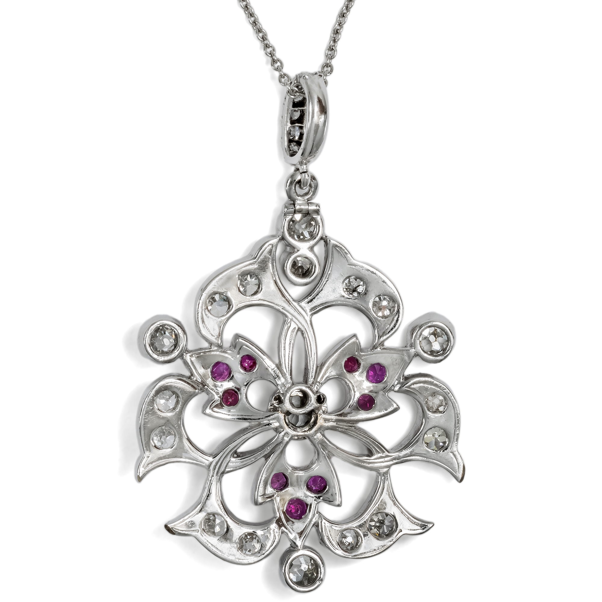 Antiker Anhänger mit Rubinen & Diamanten in rhodiniertem Silber, um 1900 & später Antiker Anhänger mit Rubinen & Diamanten in rhodiniertem Silber, um 1900 & später