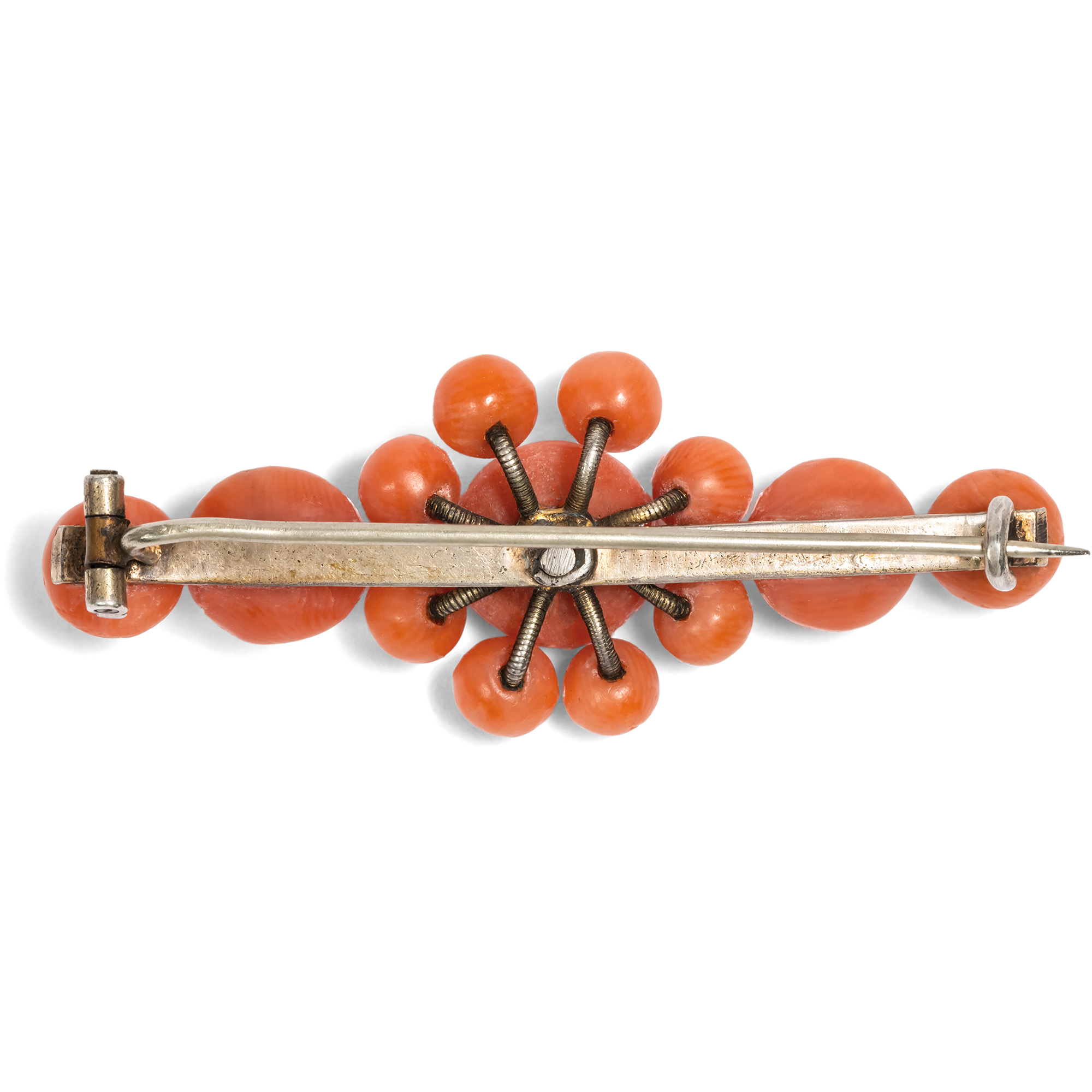 Antike Brosche aus lachsfarbener Koralle in Silber, Italien um 1890 Antike Brosche aus lachsfarbener Koralle in Silber, Italien um 1890