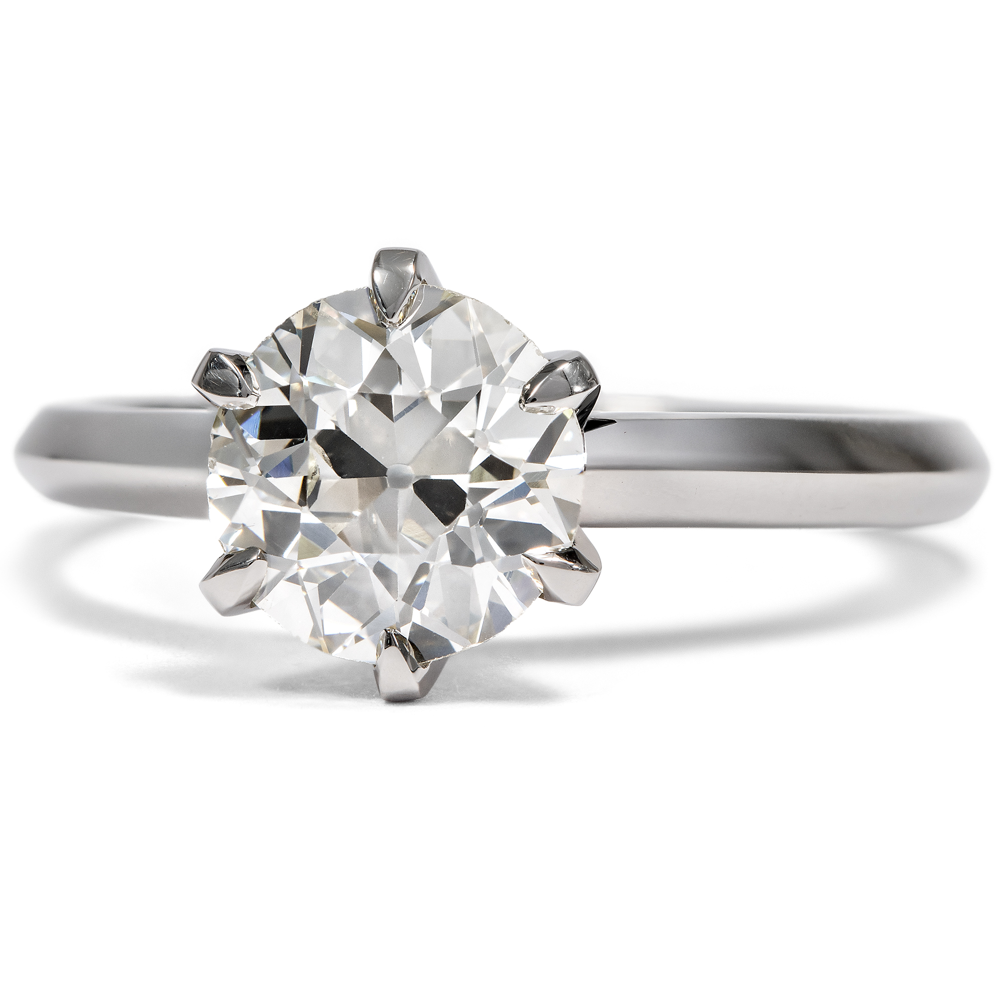 Kostbarer Solitärring mit antikem 1,62 ct Diamant in Platin, aus unserer Werkstatt Kostbarer Solitärring mit antikem 1,62 ct Diamant in Platin, aus unserer Werkstatt