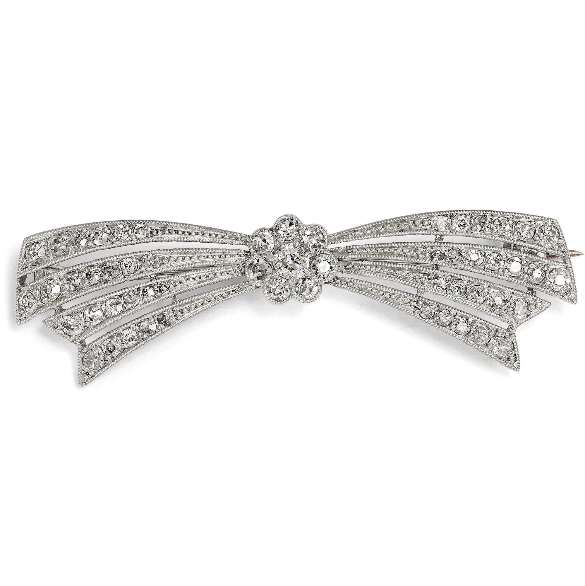 Antike Brosche mit Diamanten in Gold & Platin, Wien, späte 1920er Jahre Antike Brosche mit Diamanten in Gold & Platin, Wien, späte 1920er Jahre