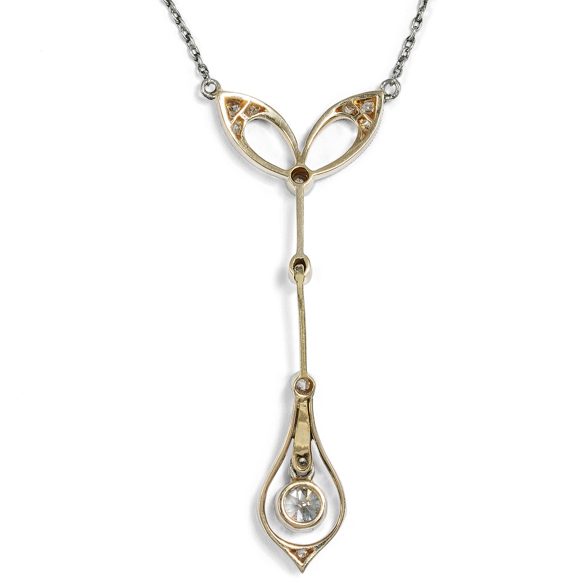 Zartes antikes Collier mit Diamanten in Platin auf Gold, um 1910 Zartes antikes Collier mit Diamanten in Platin auf Gold, um 1910