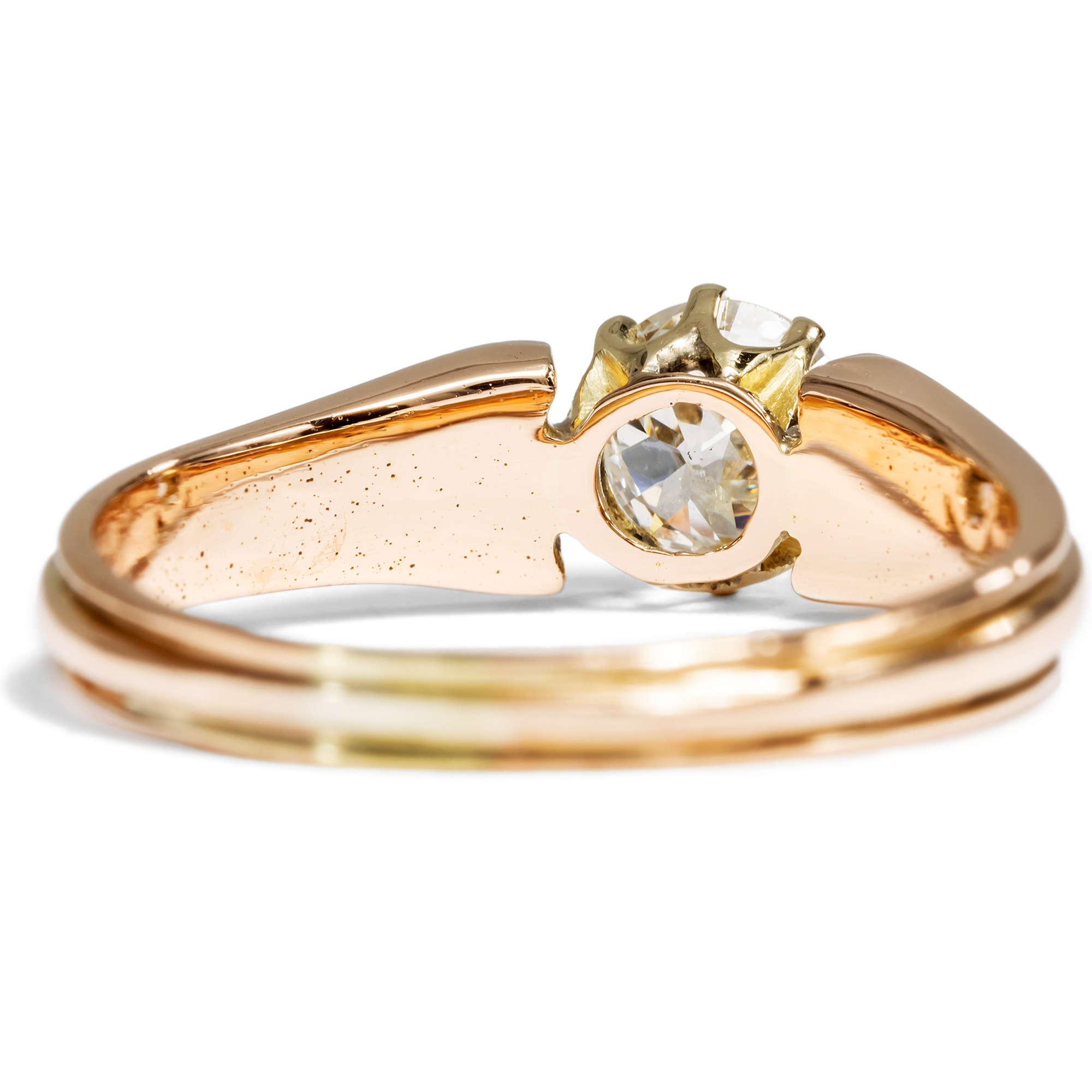 Antiker Ring mit 0,70 ct Diamant im Altschliff in Gold, um 1900 Antiker Ring mit 0,70 ct Diamant im Altschliff in Gold, um 1900