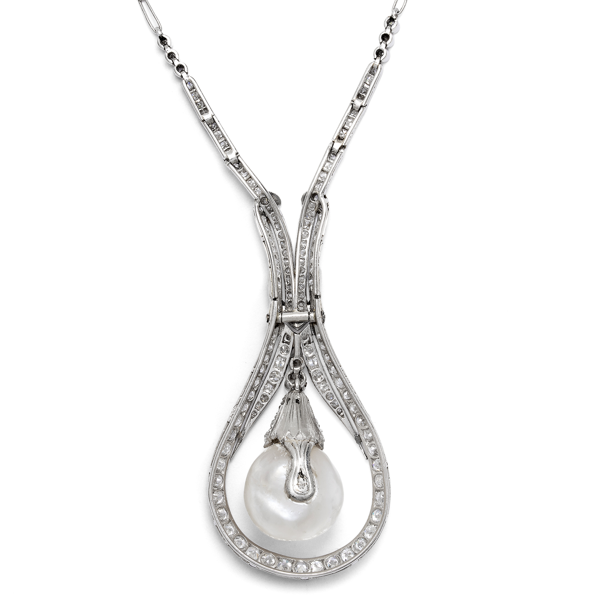 Elegant Natural Pearl and Diamond Déco Necklace in Platinum, c. 1930s Elegant Natural Pearl and Diamond Déco Necklace in Platinum, c. 1930s