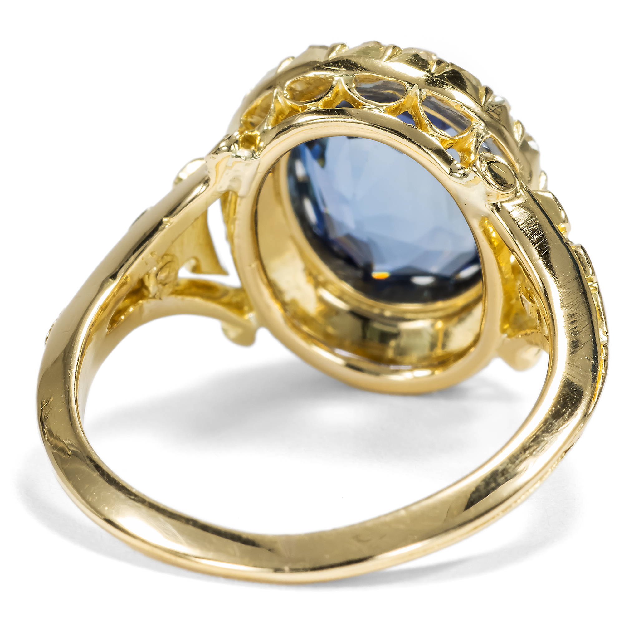 Precious Gold Ring with Untreated Sapphire & Rose Cut Diamonds, c. 1890 Precious Gold Ring with Untreated Sapphire & Rose Cut Diamonds, c. 1890