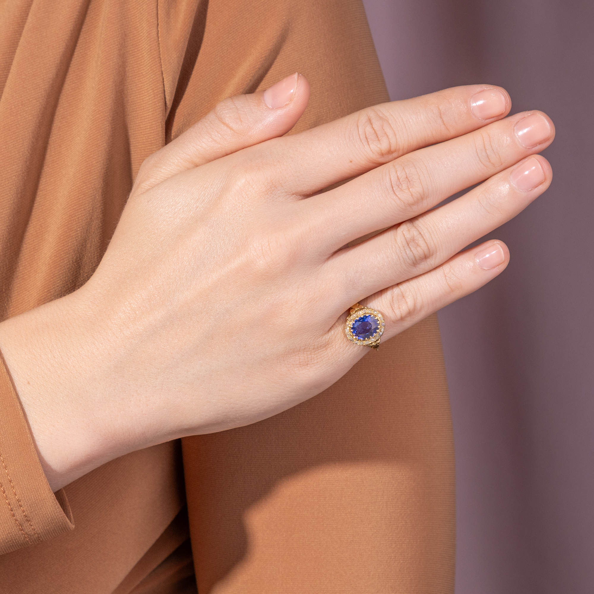 Precious Gold Ring with Untreated Sapphire & Rose Cut Diamonds, c. 1890 Precious Gold Ring with Untreated Sapphire & Rose Cut Diamonds, c. 1890
