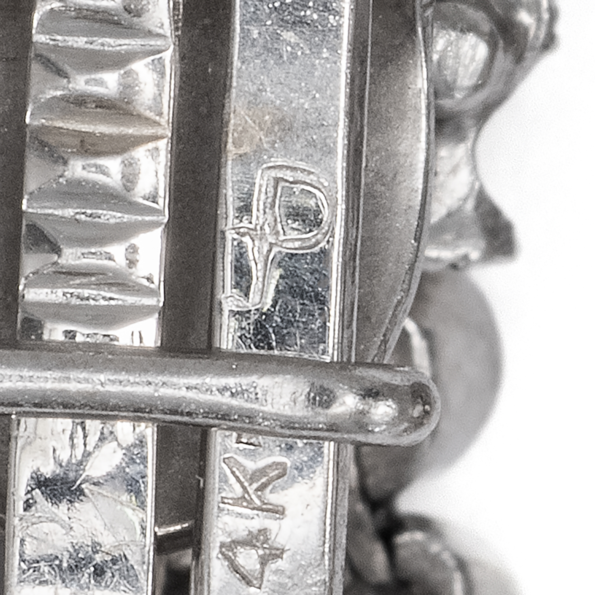 Ungewöhnliche Ohrringe mit Diamanten und Saphiren, George Schuler, New York um 1950 Ungewöhnliche Ohrringe mit Diamanten und Saphiren, George Schuler, New York um 1950