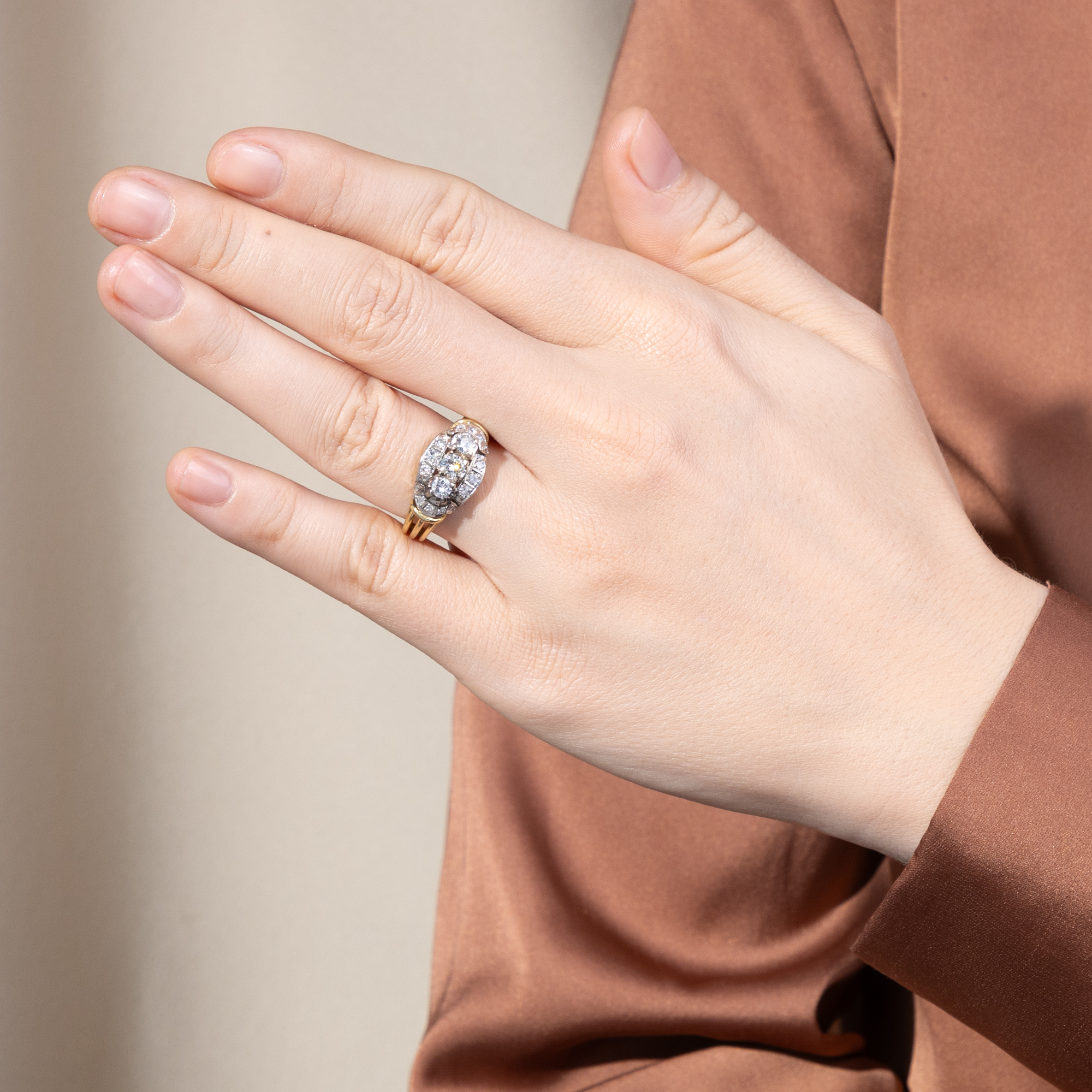 Vintage Ring with Diamonds in White and Yellow Gold, Julius Graef, c. 1960 Vintage Ring with Diamonds in White and Yellow Gold, Julius Graef, c. 1960