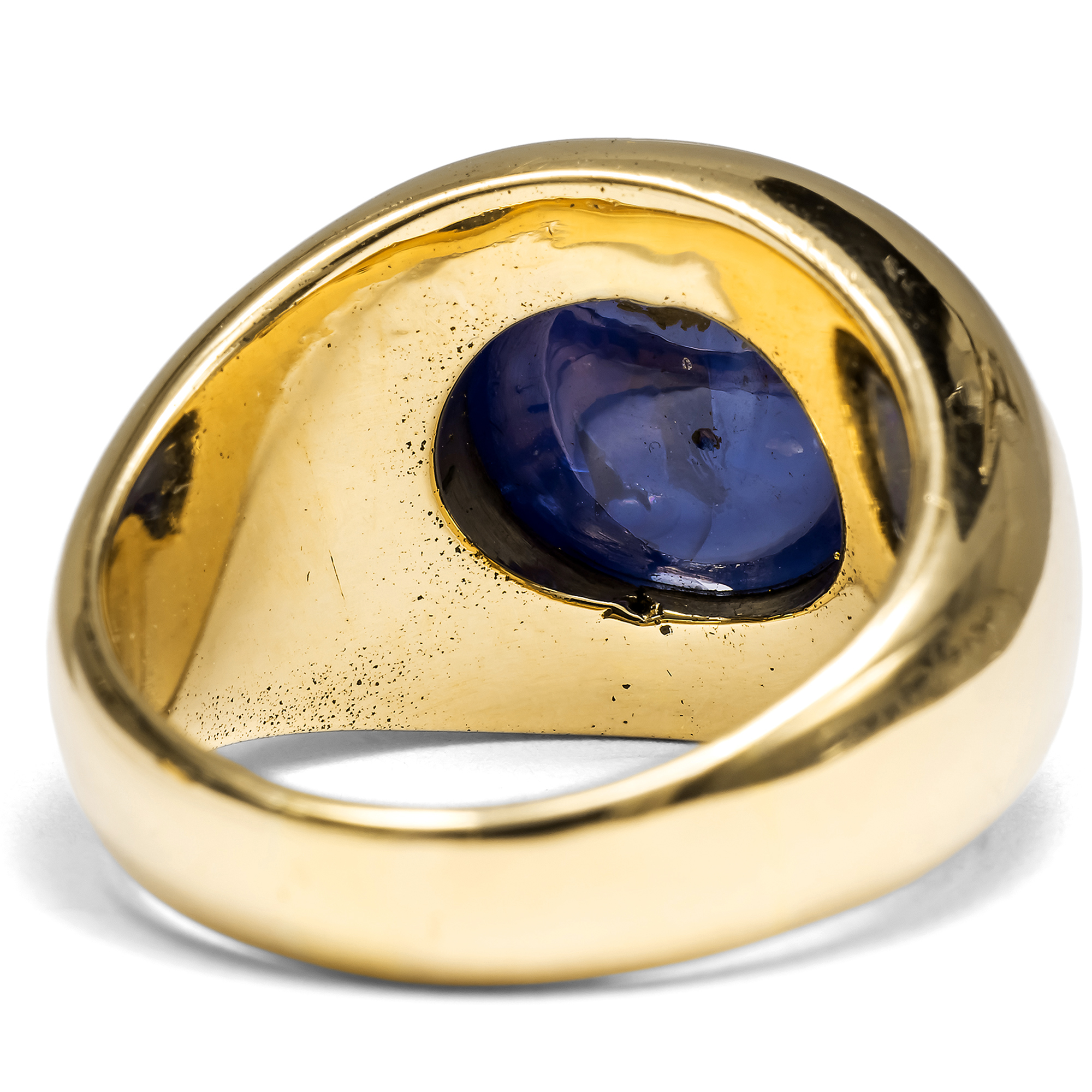 Hochwertiger Bandring aus Gold mit großem Saphircabochon, Carl Ernst, Wiesbaden um 1960 Hochwertiger Bandring aus Gold mit großem Saphircabochon, Carl Ernst, Wiesbaden um 1960
