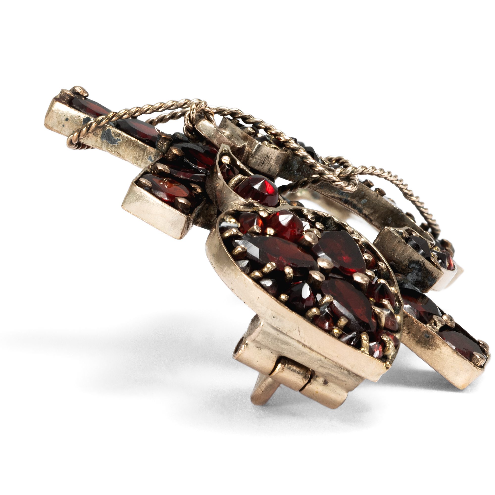 Antike Brosche mit böhmischen Granaten in vergoldetem Tombak, um 1900 Antike Brosche mit böhmischen Granaten in vergoldetem Tombak, um 1900