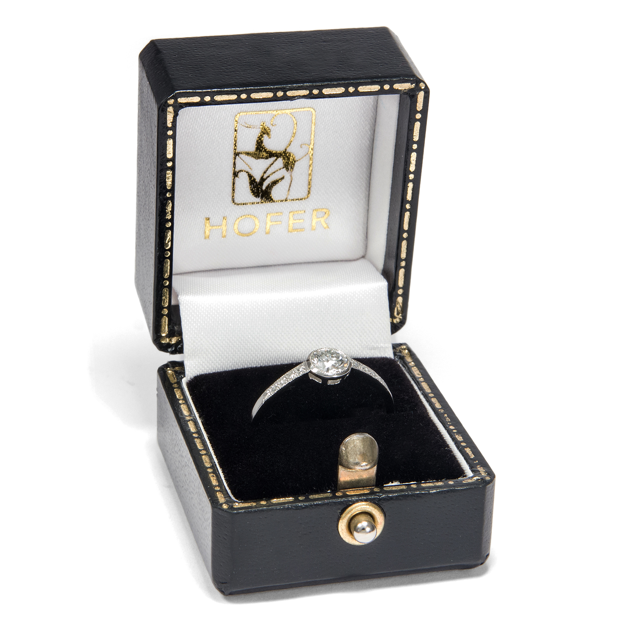 Feiner Ring aus Platin mit 0,41 ct vintage Brillant aus unserer Werkstatt Feiner Ring aus Platin mit 0,41 ct vintage Brillant aus unserer Werkstatt