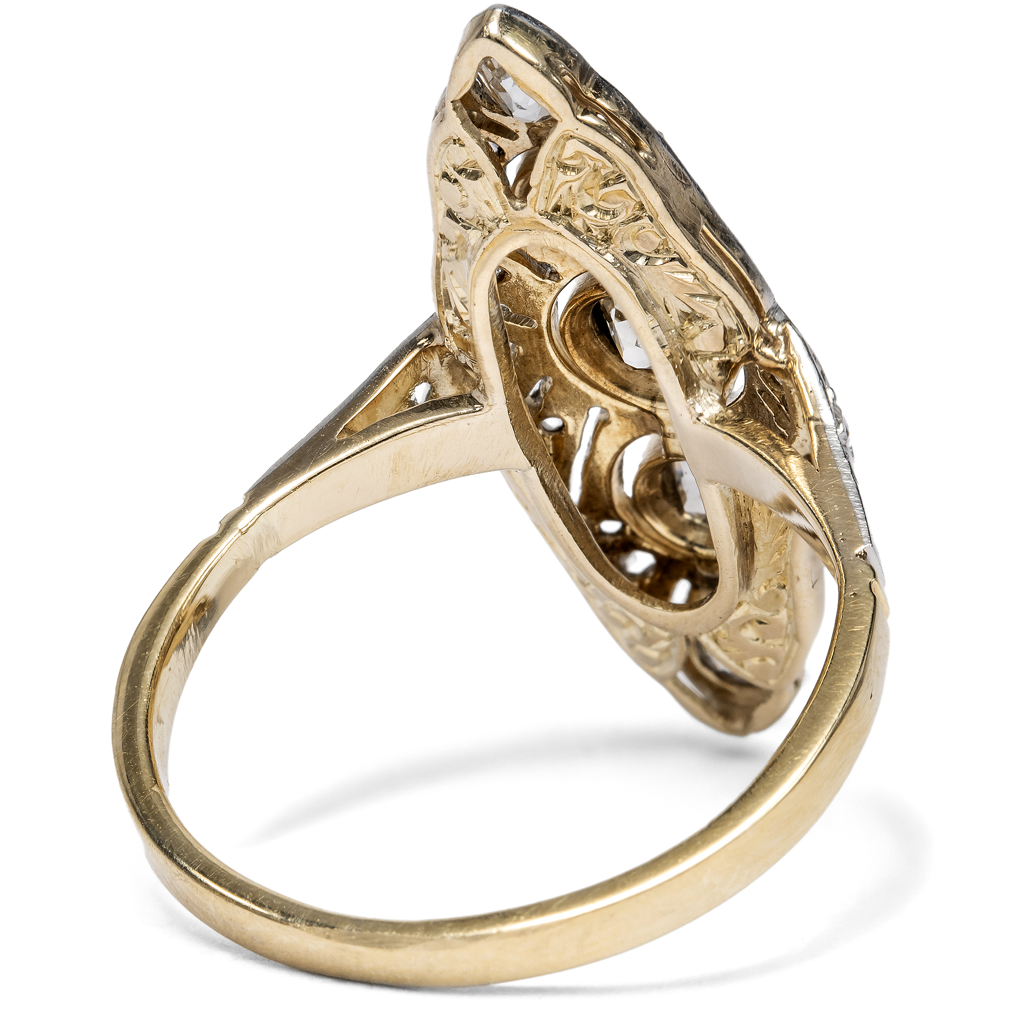 Glamouröser Ring des Art Déco mit Diamanten in Platin auf Gold, um 1925 Glamouröser Ring des Art Déco mit Diamanten in Platin auf Gold, um 1925