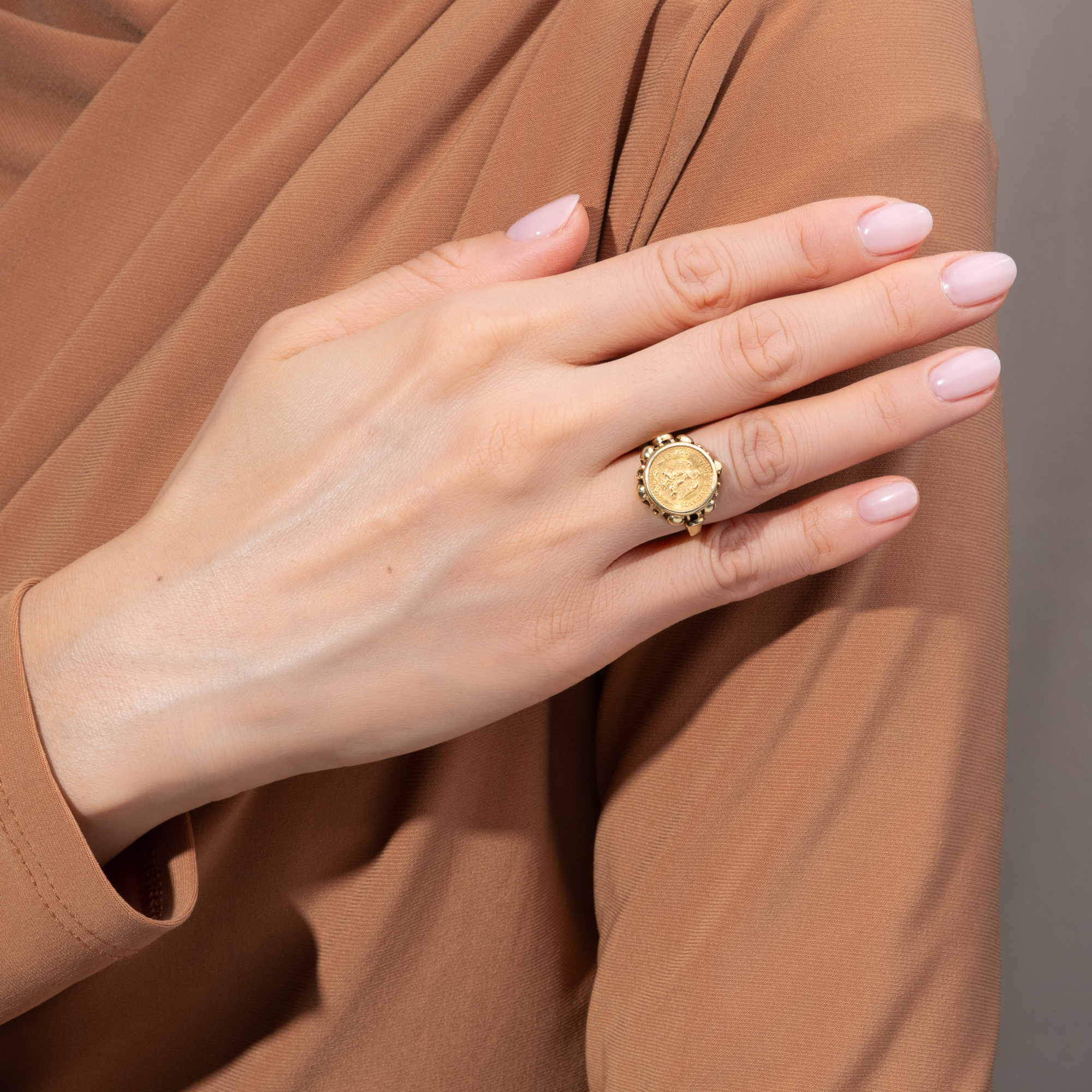 Ring With Dos Pesos Gold Coin From 1945 From Mexico, Germany Around 1955 Ring With Dos Pesos Gold Coin From 1945 From Mexico, Germany Around 1955