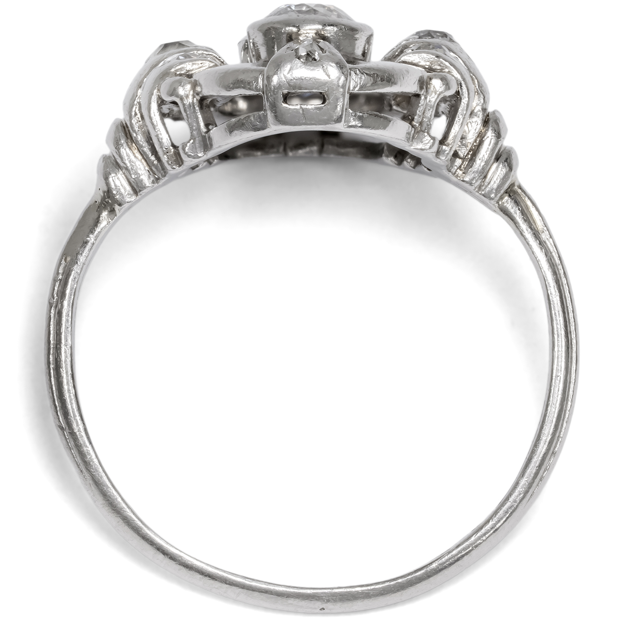 Antiker Platinring mit Saphir & Diamanten, Art Déco um 1930 Antiker Platinring mit Saphir & Diamanten, Art Déco um 1930
