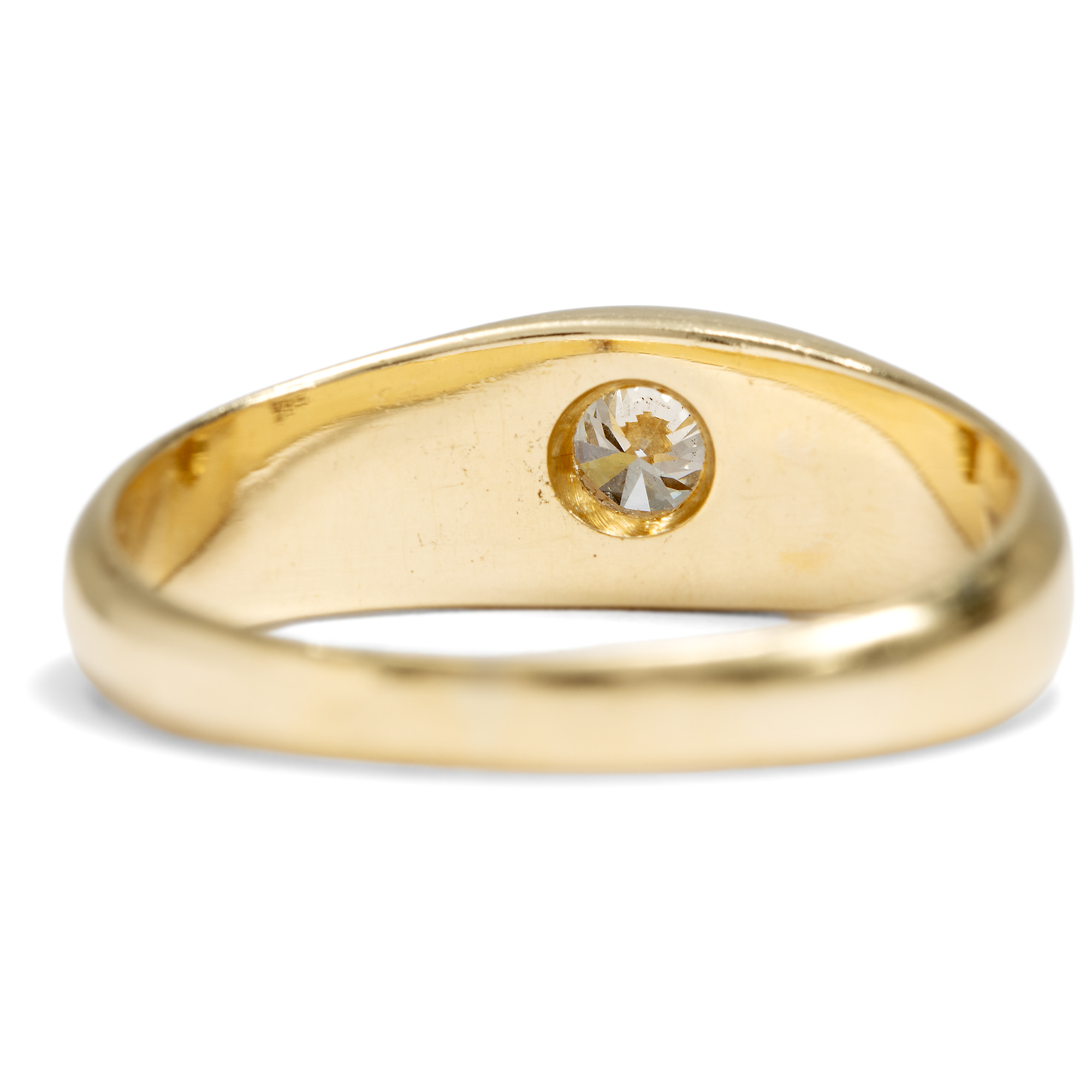 Schlichter Bandring aus Gold mit Brillant, 2. Hälfte des 20. Jhdts. Schlichter Bandring aus Gold mit Brillant, 2. Hälfte des 20. Jhdts.