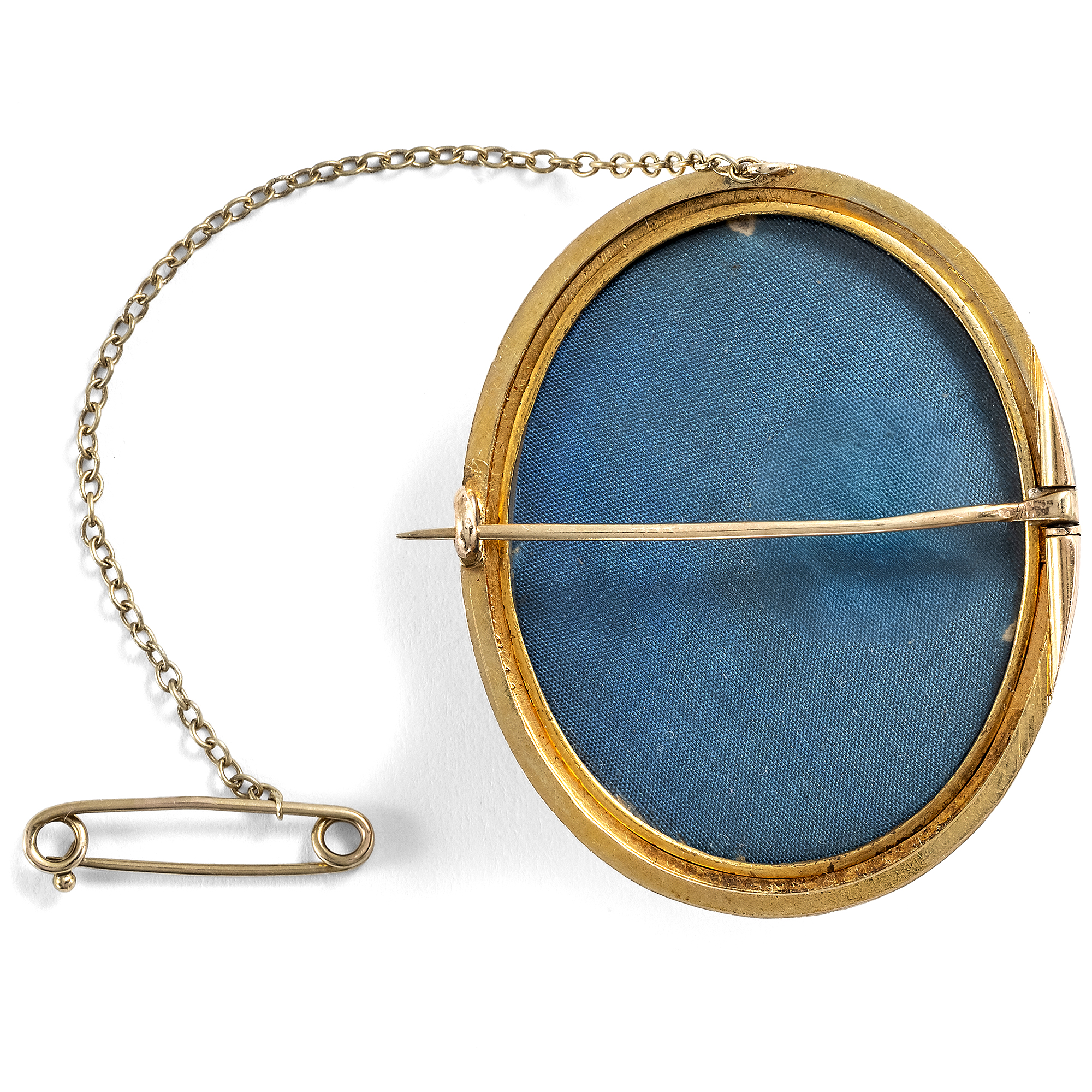 Fabelhafte Achat Kamee in Goldfassung des archäologischen Stils als Bildmedaillon, um 1880 Fabelhafte Achat Kamee in Goldfassung des archäologischen Stils als Bildmedaillon, um 1880