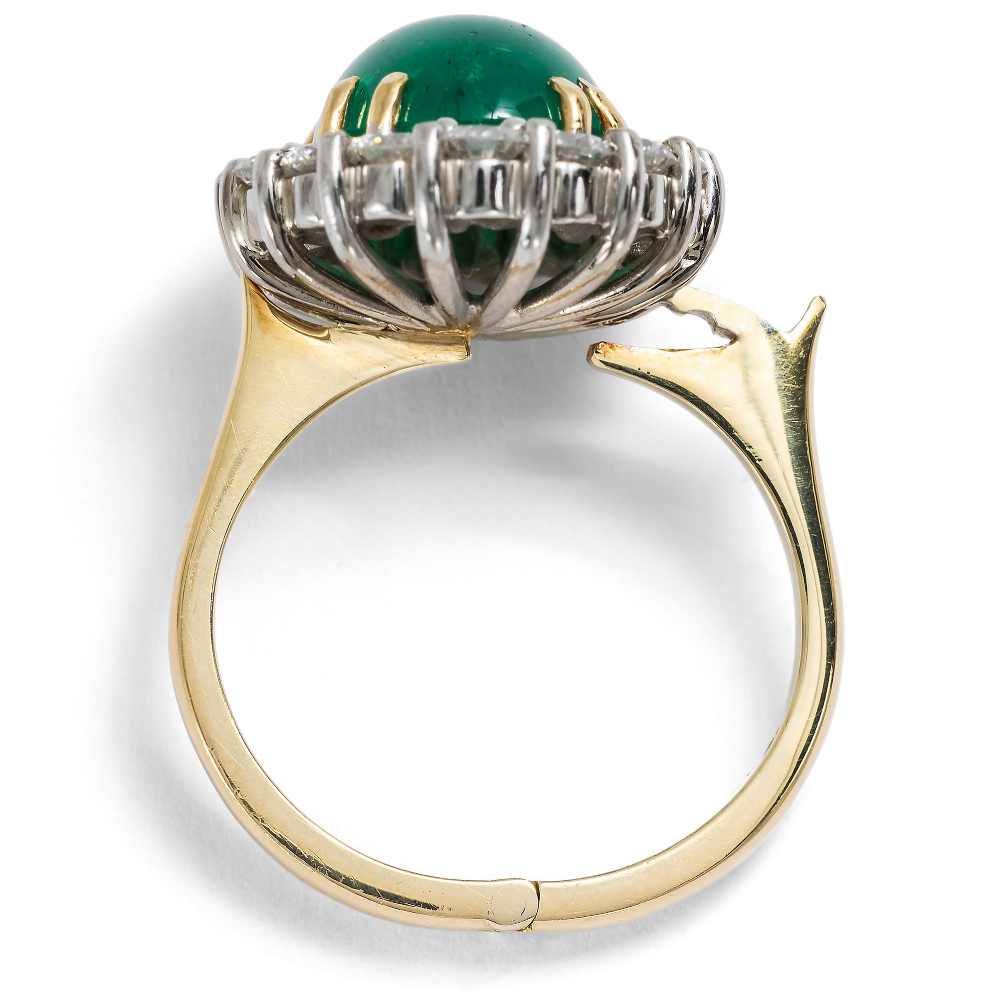 Luxurious Colombian Emerald and Diamond Ring, c. 1980s Luxurious Colombian Emerald and Diamond Ring, c. 1980s