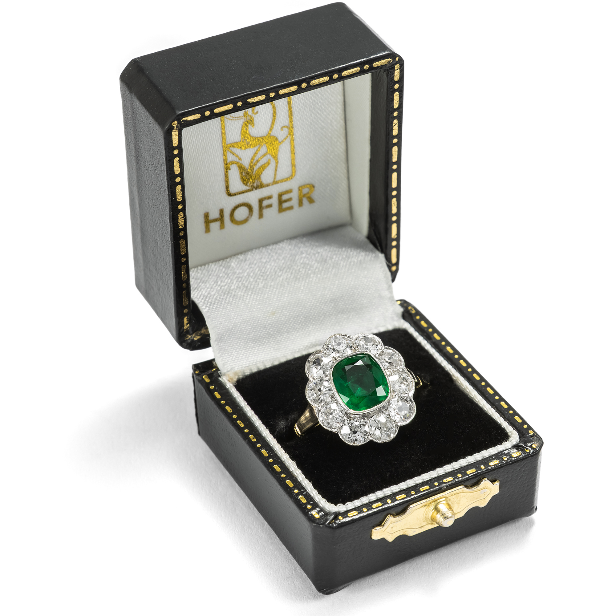 Klassischer Entourage-Ring mit Smaragd & Diamanten, um 1915 & später Klassischer Entourage-Ring mit Smaragd & Diamanten, um 1915 & später