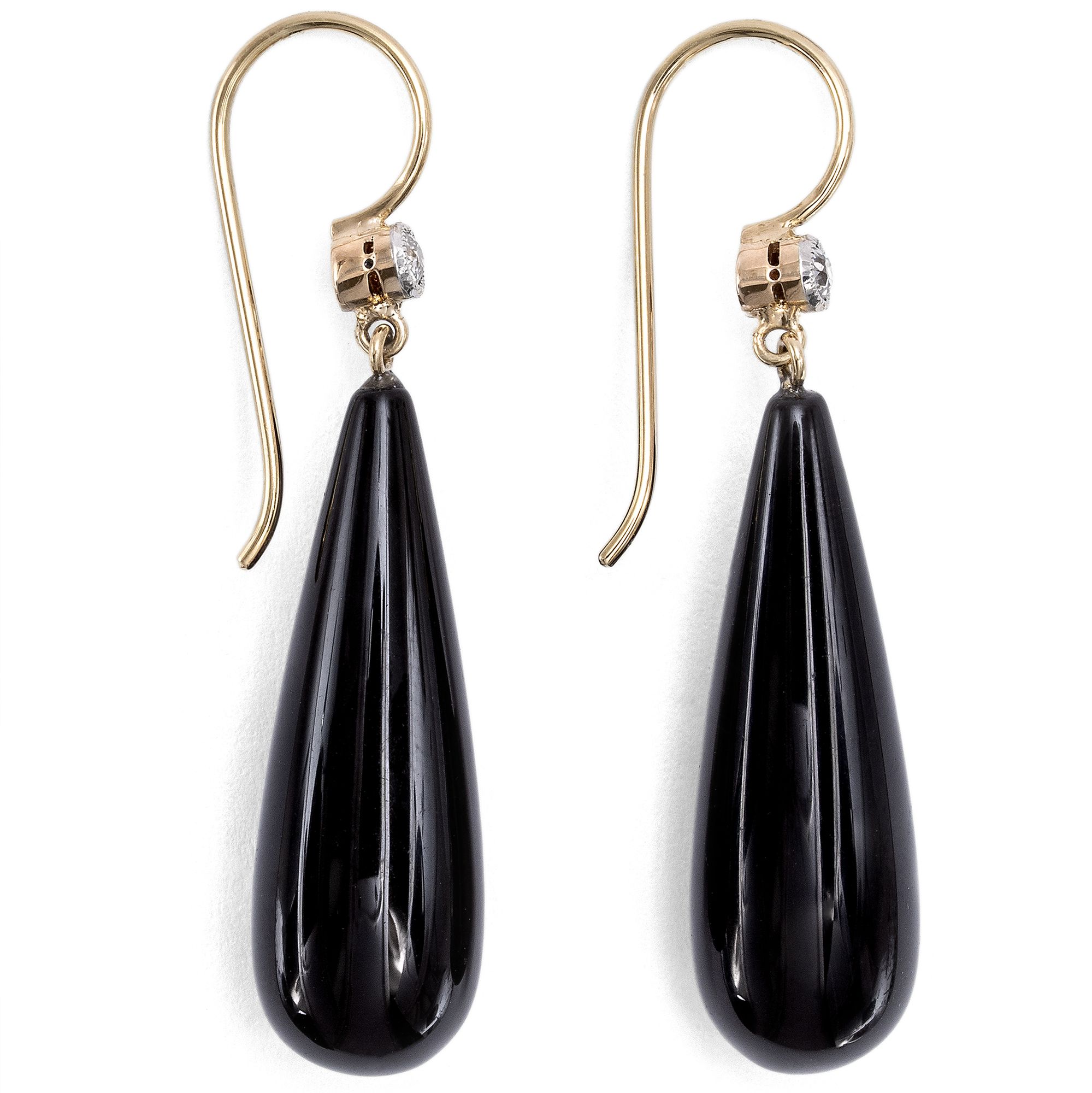 Ohrhänger aus Onyx & Altschliff-Diamanten in Gold & Platin, aus unserer Werkstatt Ohrhänger aus Onyx & Altschliff-Diamanten in Gold & Platin, aus unserer Werkstatt