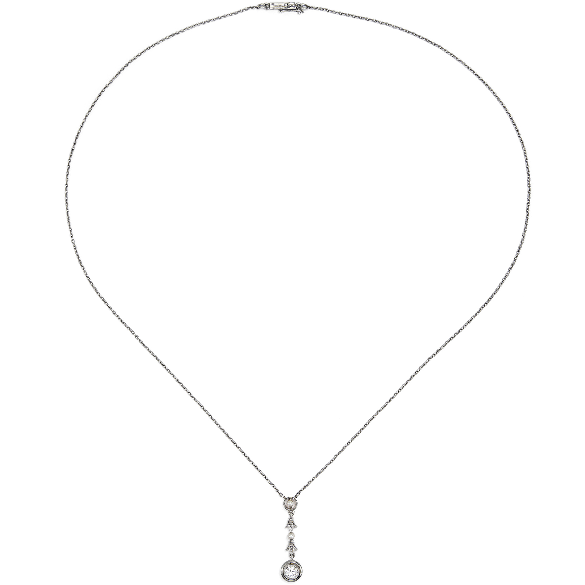 Elegantes Collier mit Diamanten & Perlen in Platin auf Gold, um 1915 Elegantes Collier mit Diamanten & Perlen in Platin auf Gold, um 1915