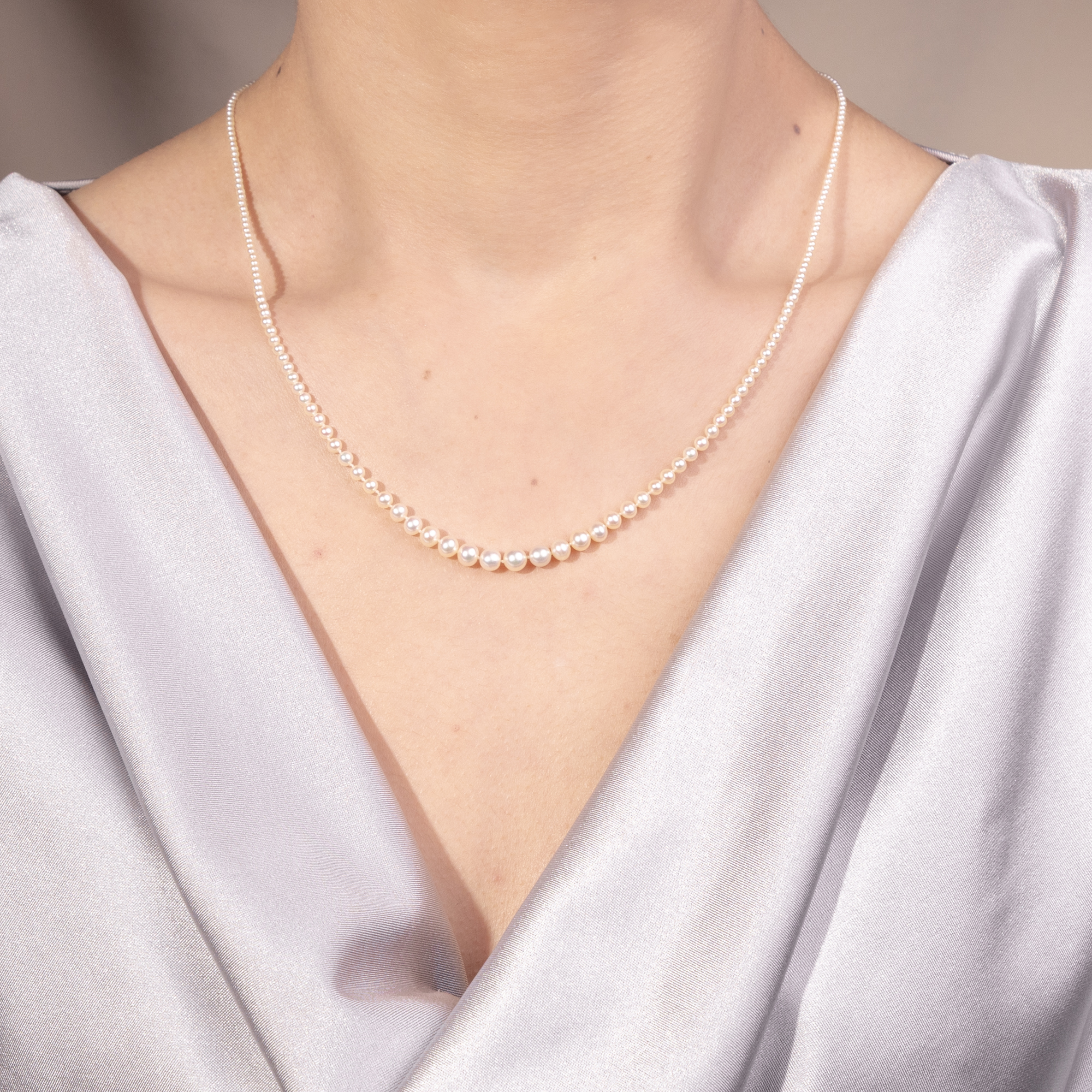 Antikes Collier aus Naturperlen in Prinzess-Länge, um 1935 Antikes Collier aus Naturperlen in Prinzess-Länge, um 1935