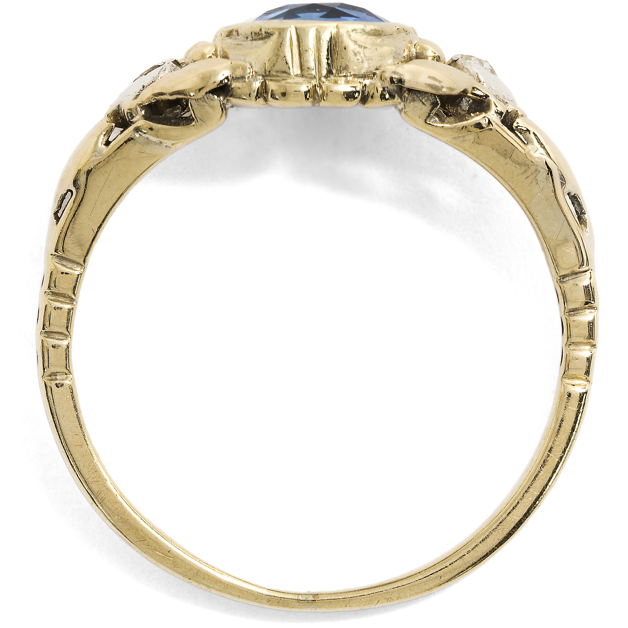 Delicate Antique Ring with Sapphire & Diamonds in Gold & Silver, c. 1920 Delicate Antique Ring with Sapphire & Diamonds in Gold & Silver, c. 1920