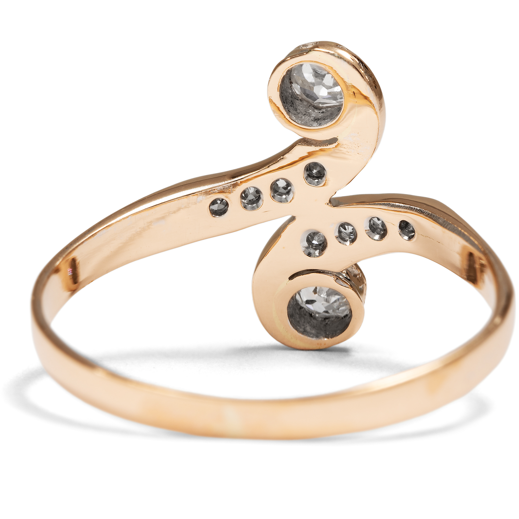 Delicate Toi-et-moi Diamond Ring in Rose Gold, c. 1900 Delicate Toi-et-moi Diamond Ring in Rose Gold, c. 1900