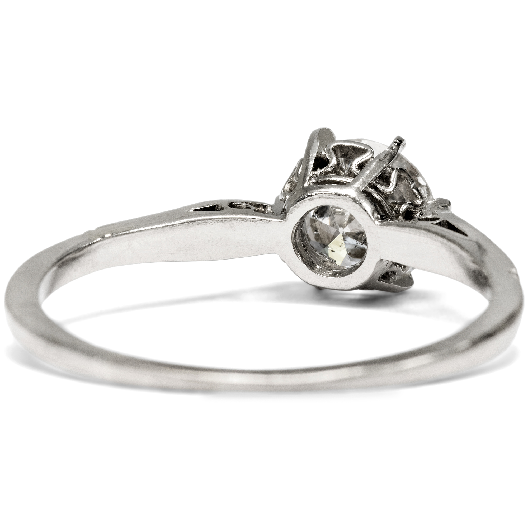 Classic Solitaire Ring With 0.76 Ct "Old European Cut" Diamond In Platinum, Circa 1925 Classic Solitaire Ring With 0.76 Ct "Old European Cut" Diamond In Platinum, Circa 1925