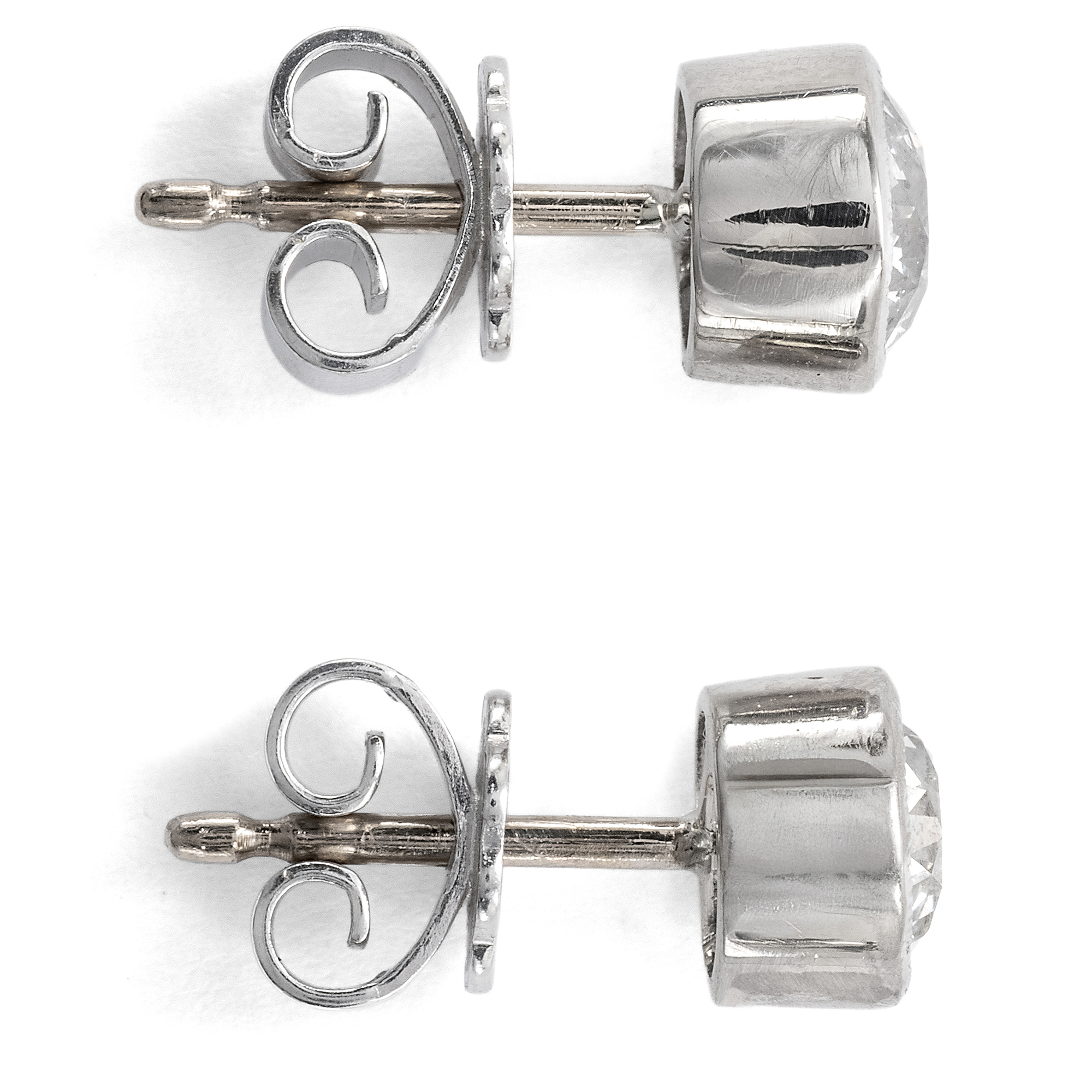 Funkelnde Ohrstecker mit 1,45 ct Diamanten im Altschliff, um 1925 & später Funkelnde Ohrstecker mit 1,45 ct Diamanten im Altschliff, um 1925 & später