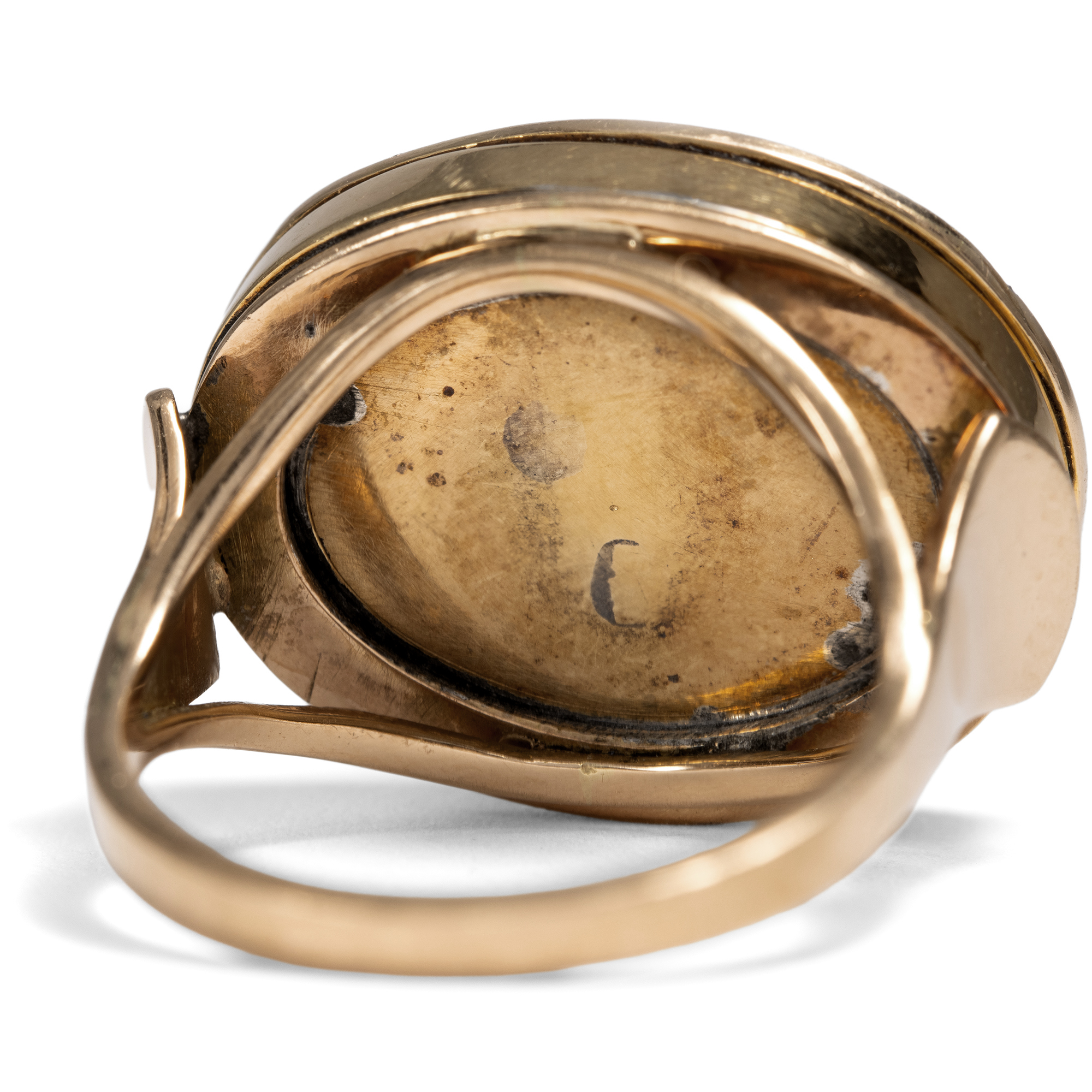 Three-Dimensional Cameo of Medusa as a Gold Ring, c. 1820 & later Three-Dimensional Cameo of Medusa as a Gold Ring, c. 1820 & later
