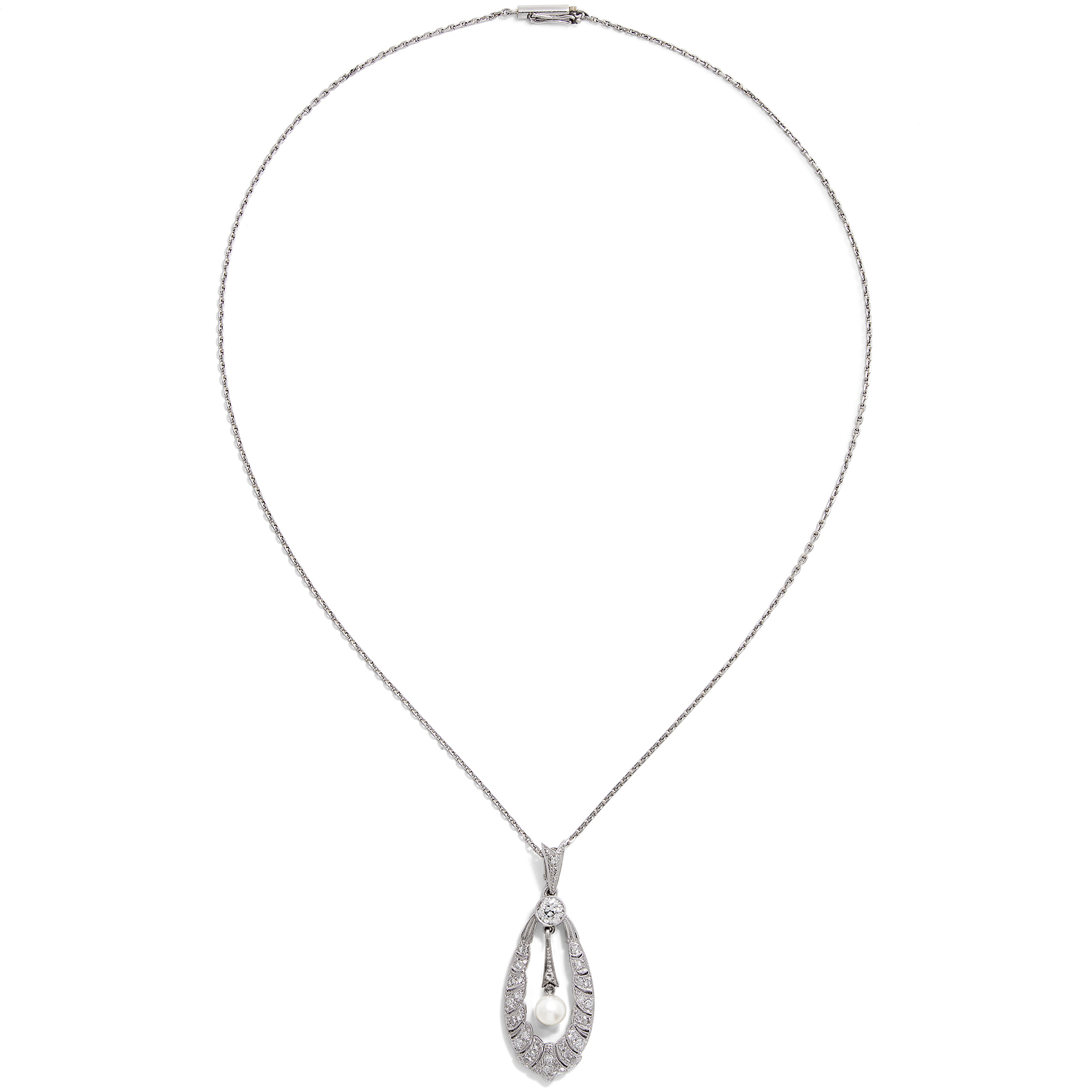 Fabelhafter Anhänger mit Diamanten & Perle in Platin auf Weißgold, um 1920 Fabelhafter Anhänger mit Diamanten & Perle in Platin auf Weißgold, um 1920