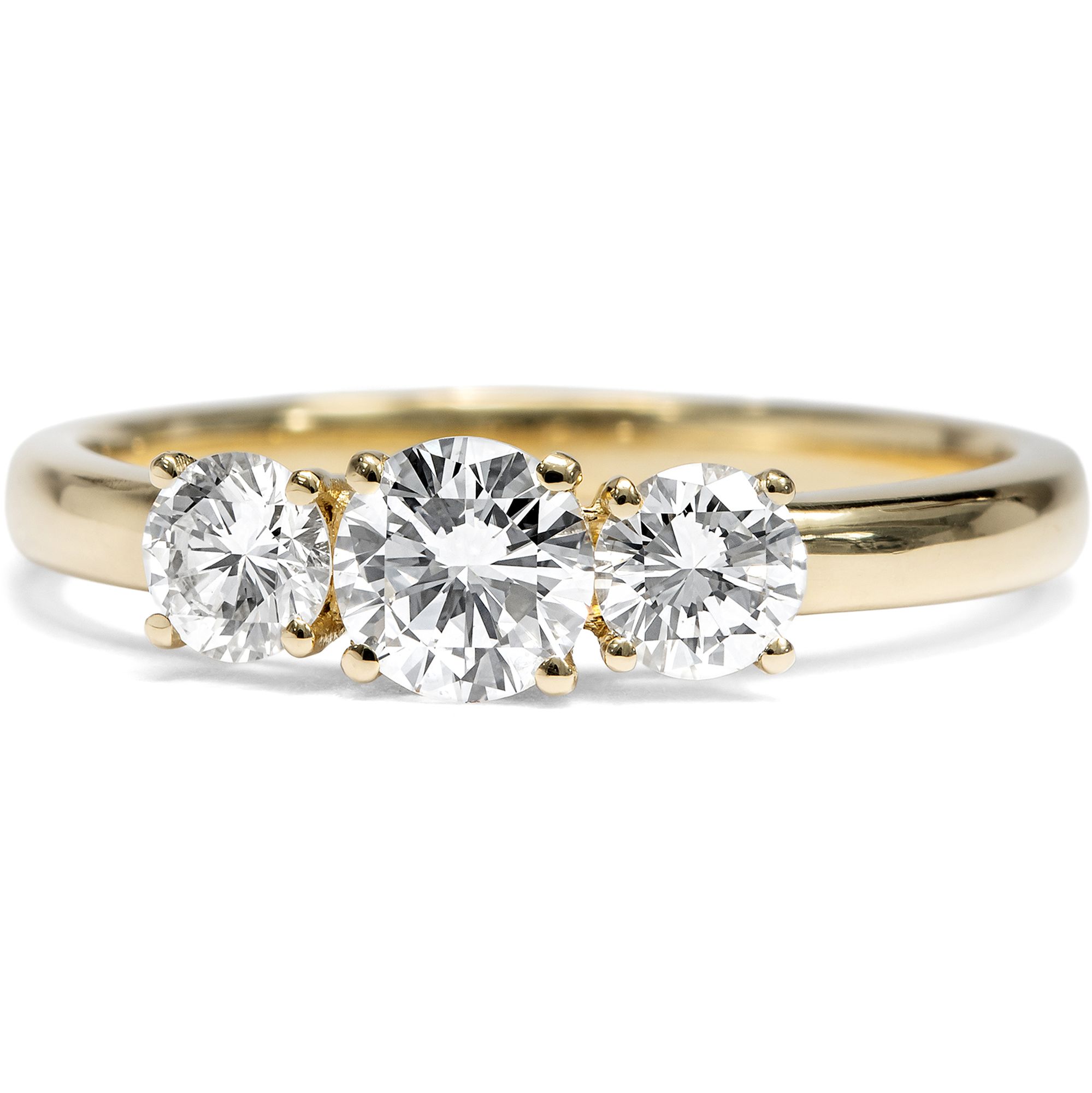 Funkelnder „Trilogie“-Ring mit vintage Brillanten in Gelbgold aus unserer Werkstatt Funkelnder „Trilogie“-Ring mit vintage Brillanten in Gelbgold aus unserer Werkstatt