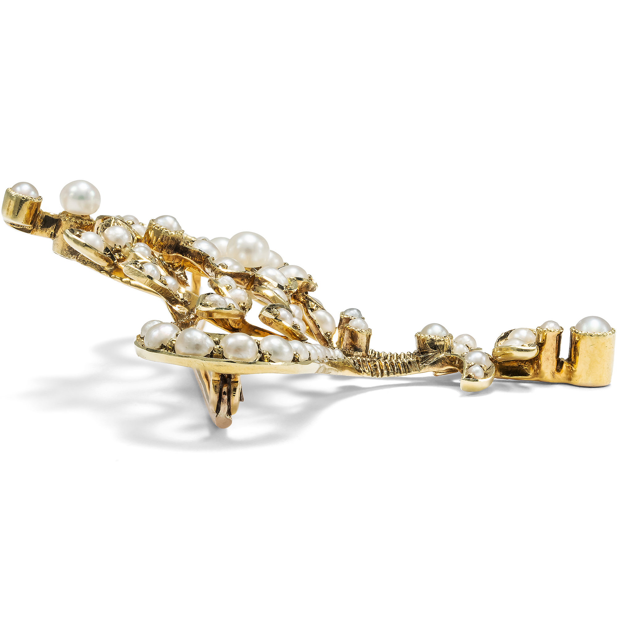 Antike Brosche aus Gold mit natürlichen Perlen, England um 1910 Antike Brosche aus Gold mit natürlichen Perlen, England um 1910