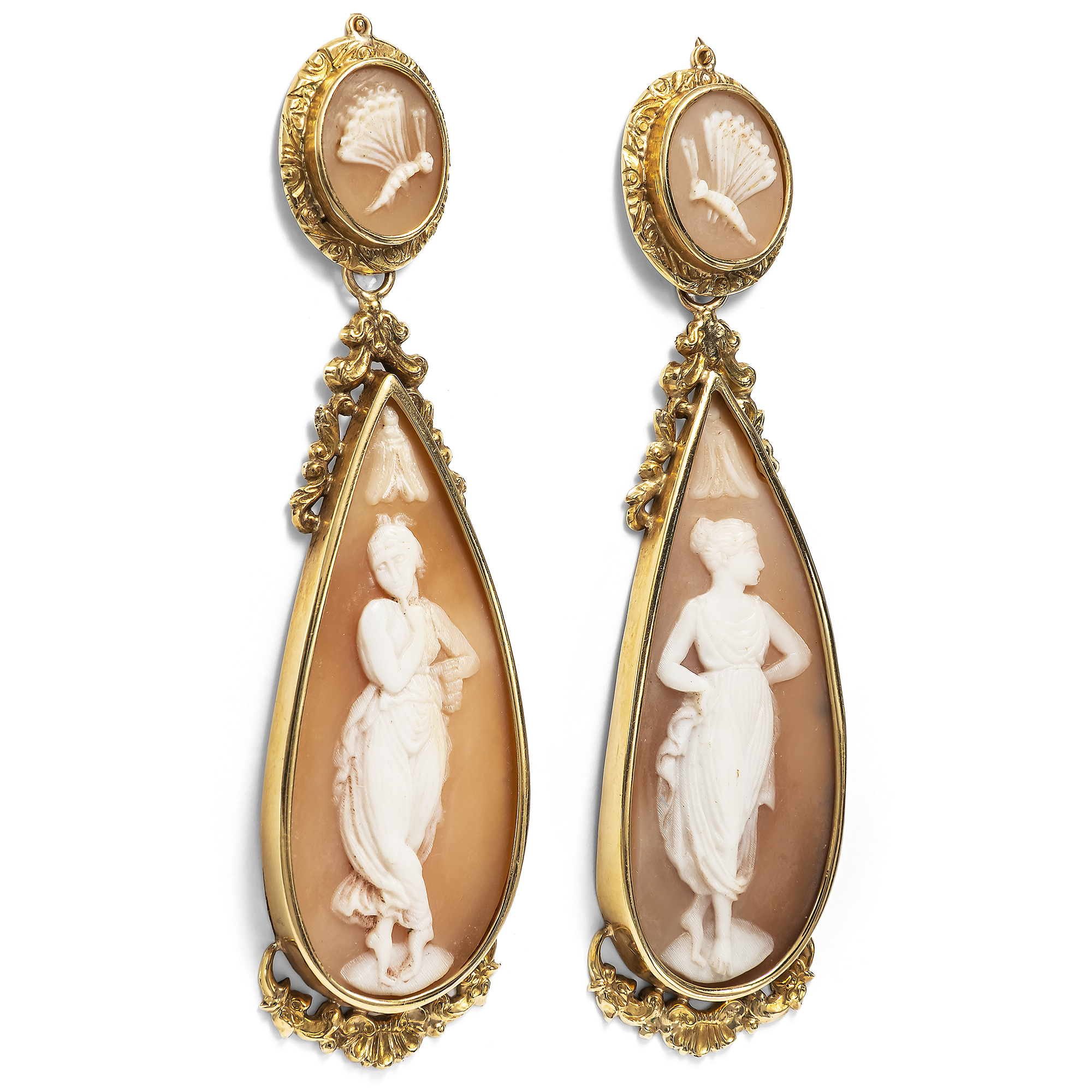 Antique Cameo Demi-Parure of Day-and-Night-Earrings and a Brooch, Strasbourg, c. 1840 Antique Cameo Demi-Parure of Day-and-Night-Earrings and a Brooch, Strasbourg, c. 1840