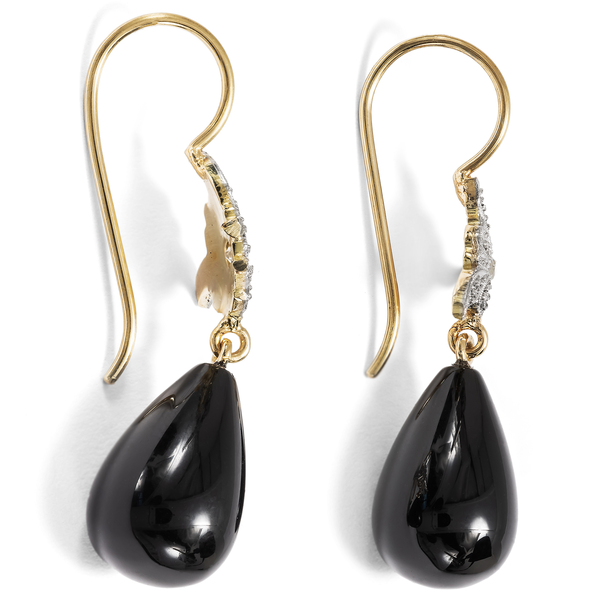 Onyx- & Diamant-Ohrringe aus Elementen des Art Déco, aus unserer Werkstatt Onyx- & Diamant-Ohrringe aus Elementen des Art Déco, aus unserer Werkstatt