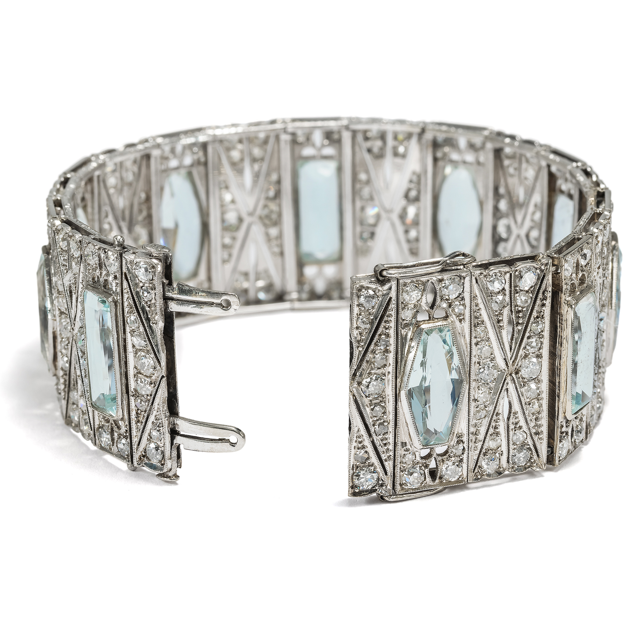 Elegantes Armband mit Aquamarinen & Diamanten des Art Déco, Wien, 1940er Jahre Elegantes Armband mit Aquamarinen & Diamanten des Art Déco, Wien, 1940er Jahre