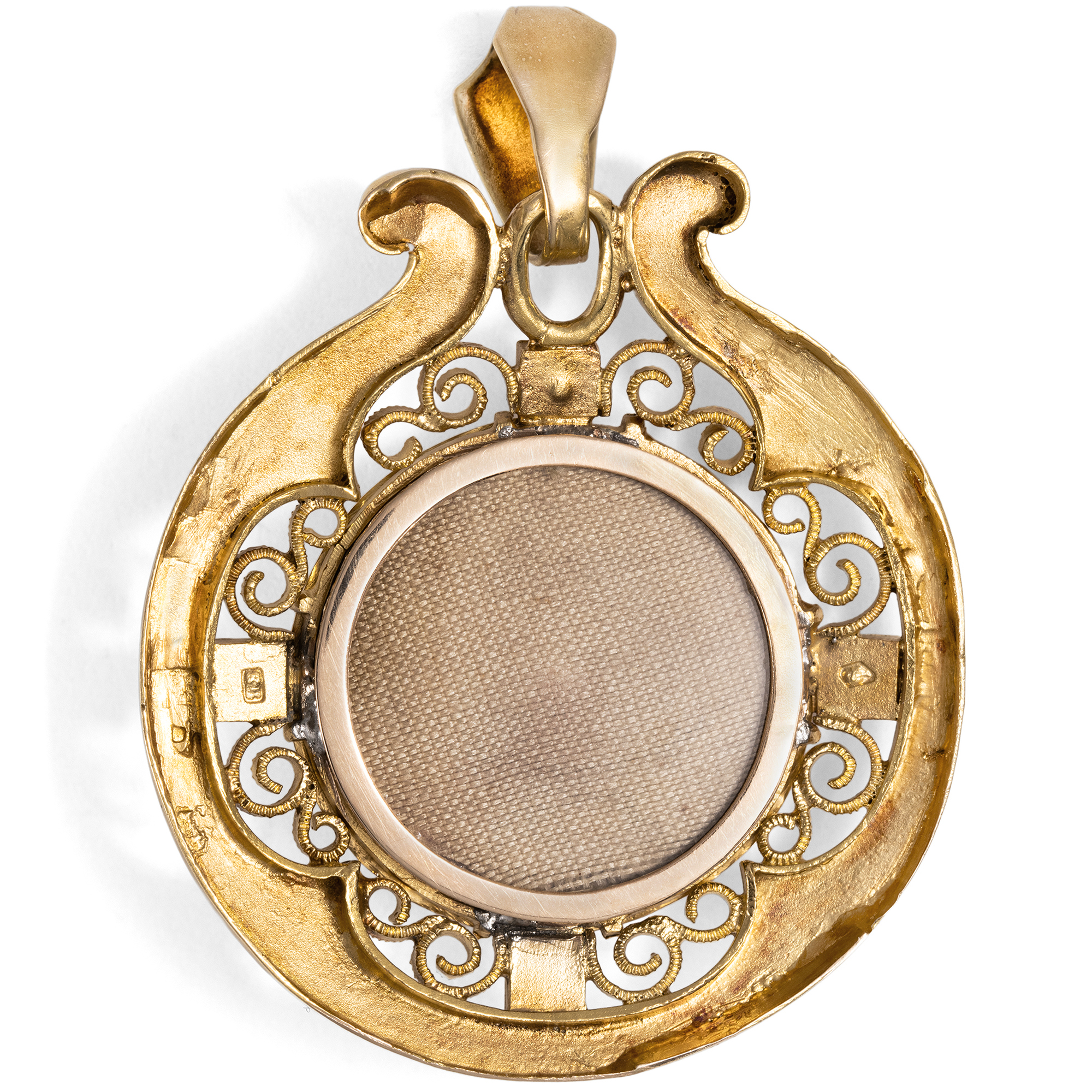 Antiker Medaillon-Anhänger aus Gold & Diamantrosen, Wien um 1880 Antiker Medaillon-Anhänger aus Gold & Diamantrosen, Wien um 1880