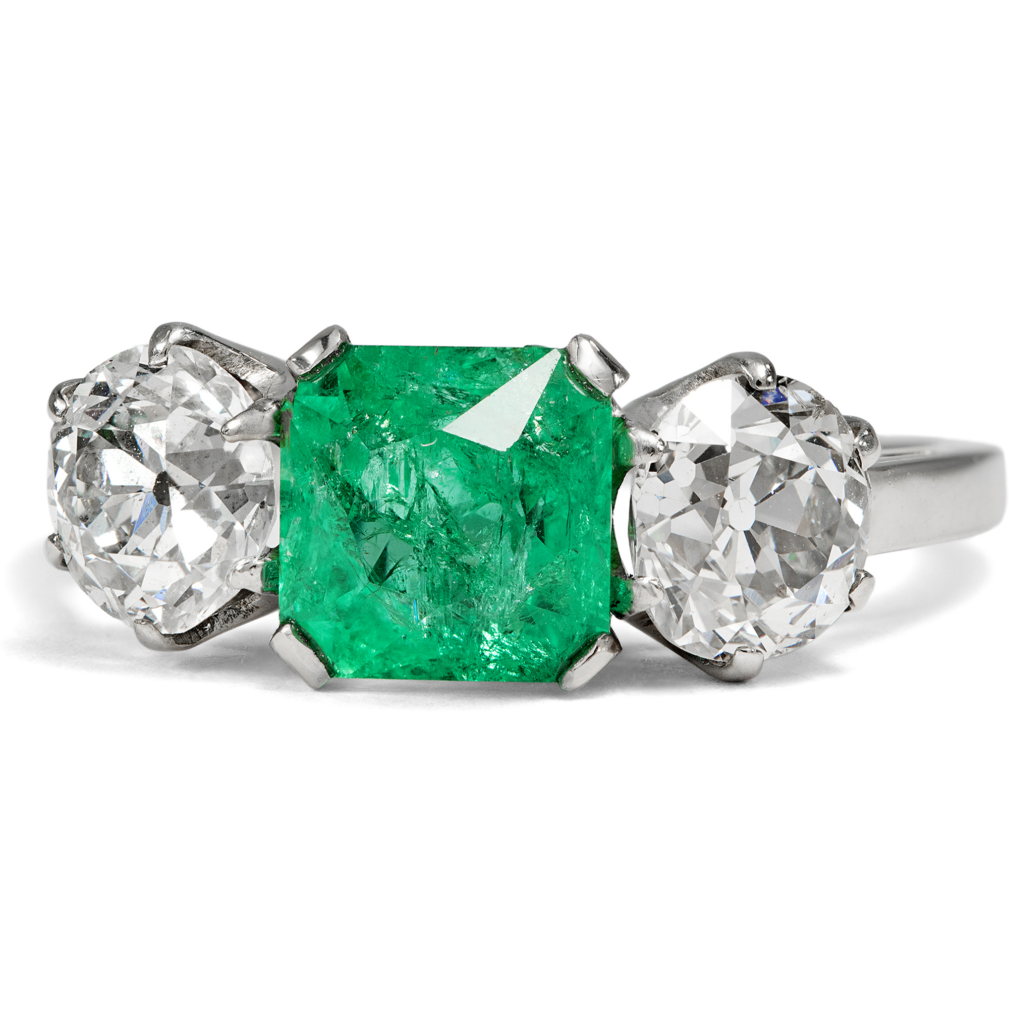 Timeless Ring with Colombian Emerald and Diamonds, Vienna, c. 1930s Timeless Ring with Colombian Emerald and Diamonds, Vienna, c. 1930s