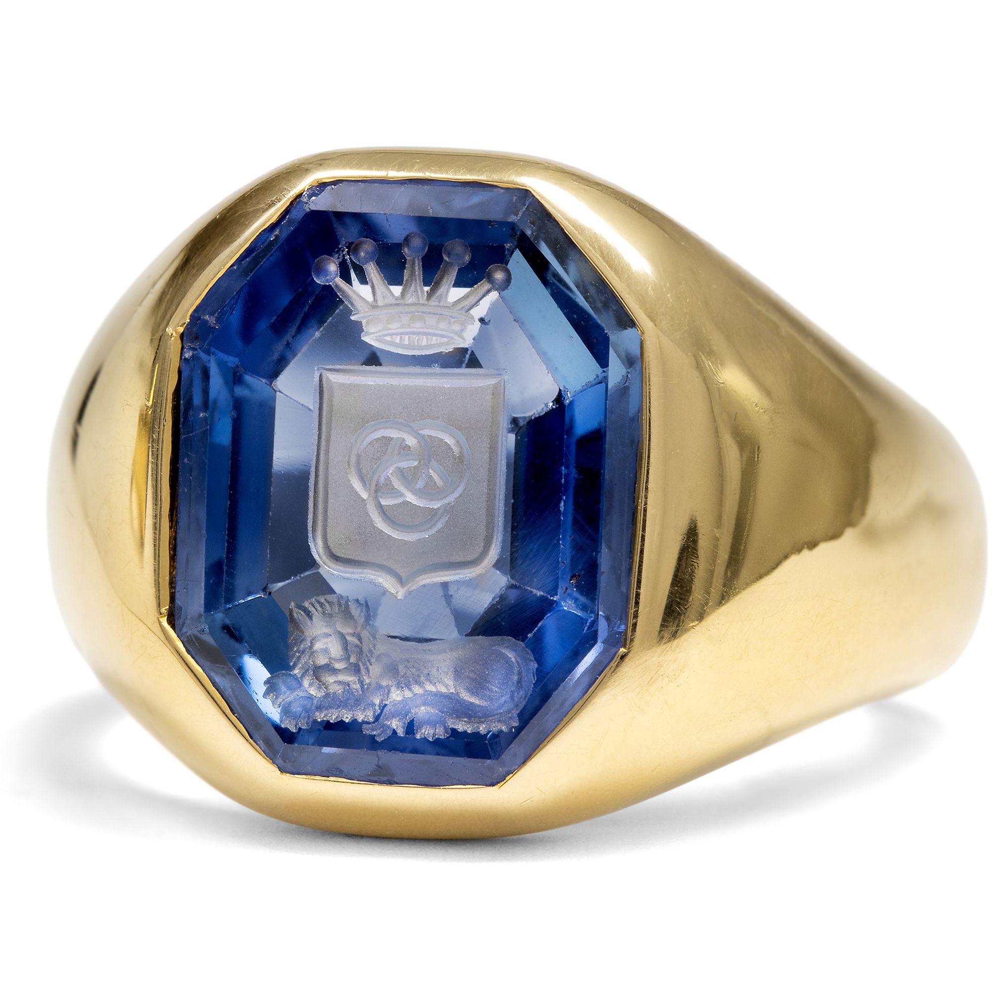 Spektakulärer Siegelring aus Gold mit Wappen in Saphir, Wien um 1960 Spektakulärer Siegelring aus Gold mit Wappen in Saphir, Wien um 1960