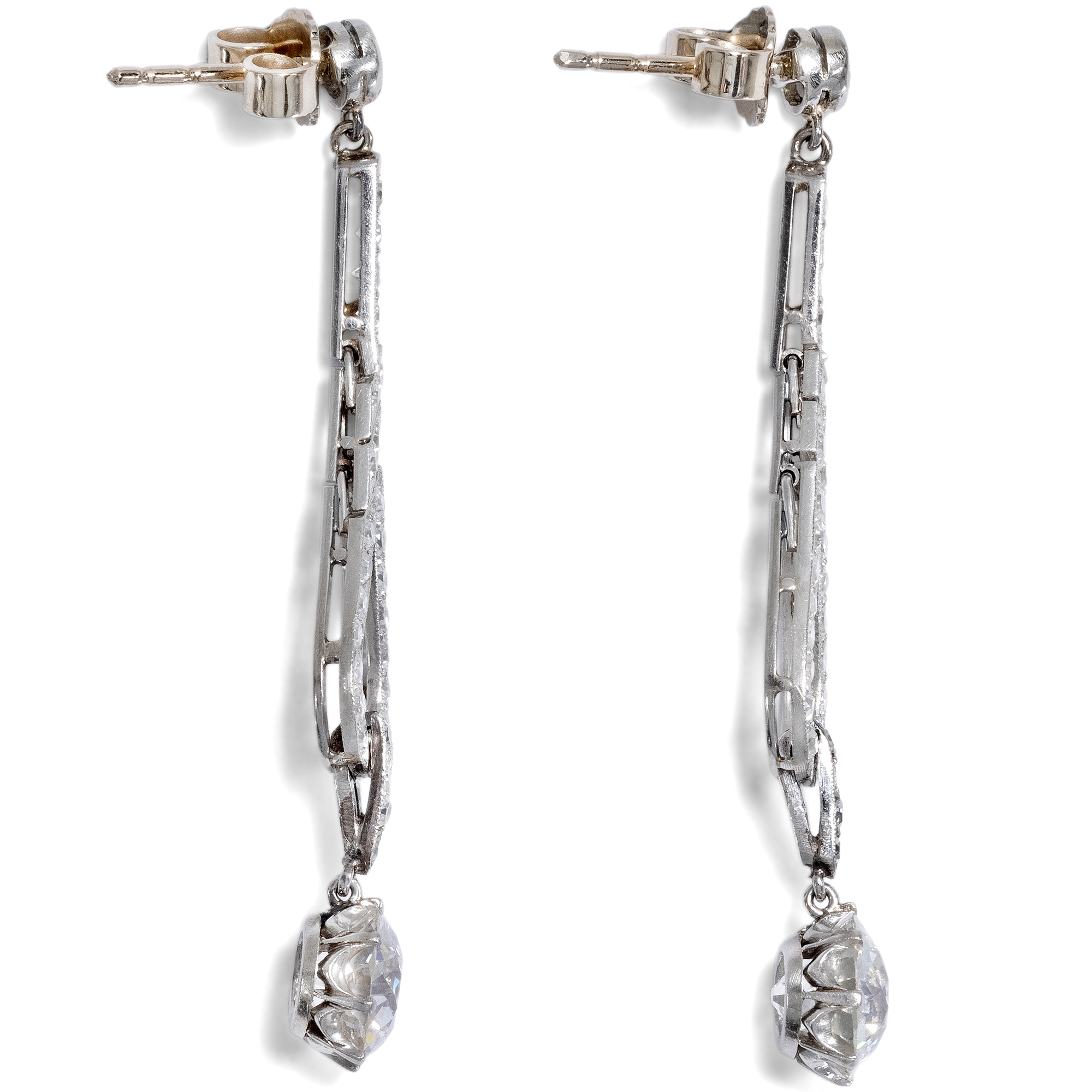 Timeless Art Deco Earrings with 4.60 ct Diamonds in Platinum, ca. 1930 Timeless Art Deco Earrings with 4.60 ct Diamonds in Platinum, ca. 1930