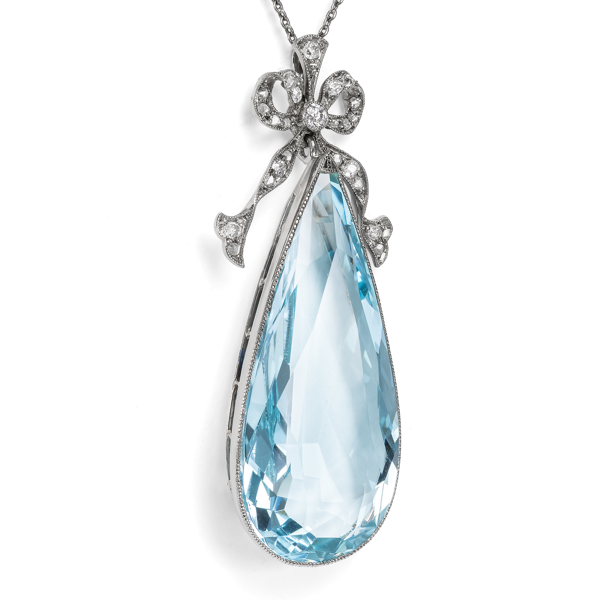 Antiker Anhänger mit Aquamarin & Diamanten vom Hofjuwelier J. H. Werner, Berlin, um 1915 Antiker Anhänger mit Aquamarin & Diamanten vom Hofjuwelier J. H. Werner, Berlin, um 1915