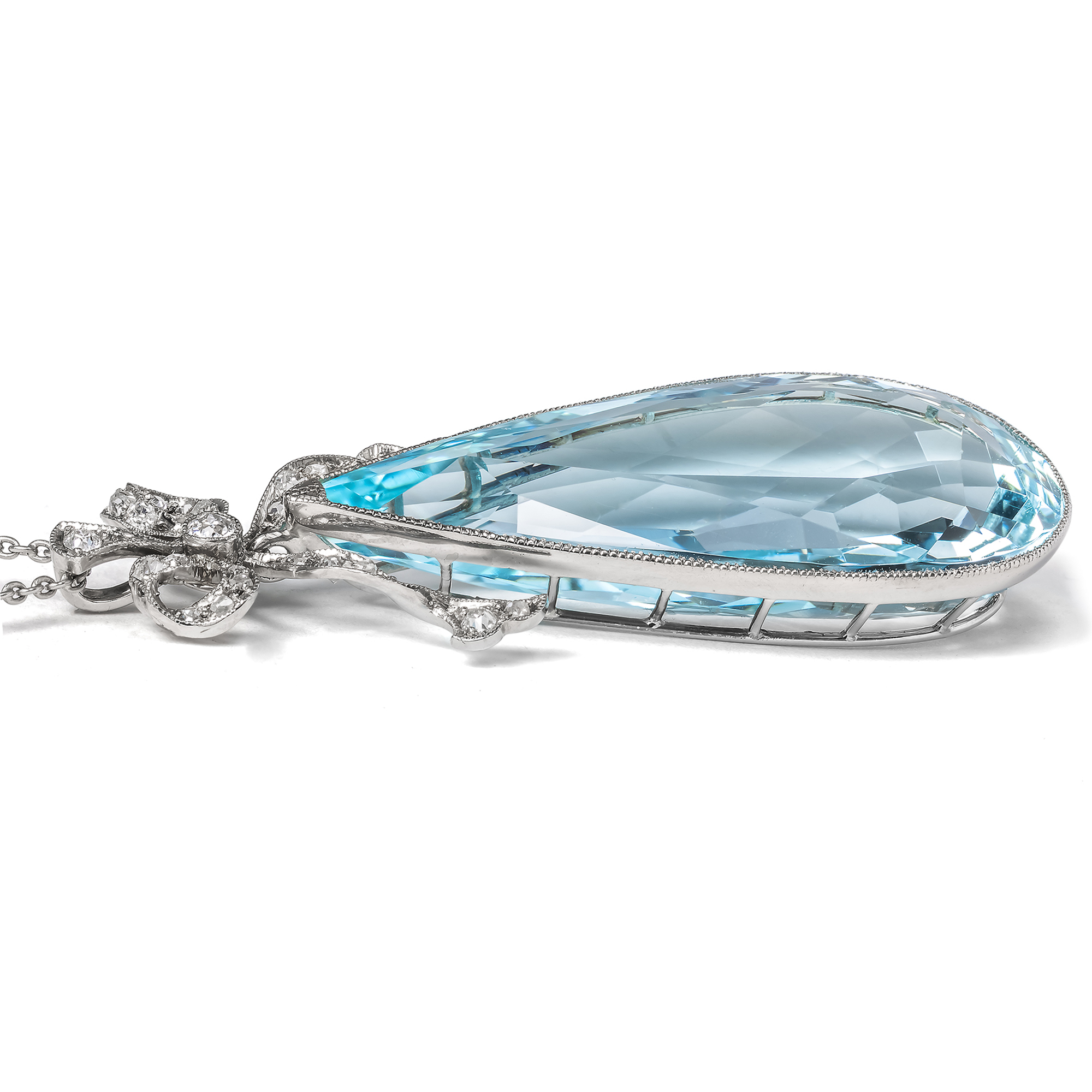 Antiker Anhänger mit Aquamarin & Diamanten vom Hofjuwelier J. H. Werner, Berlin, um 1915 Antiker Anhänger mit Aquamarin & Diamanten vom Hofjuwelier J. H. Werner, Berlin, um 1915