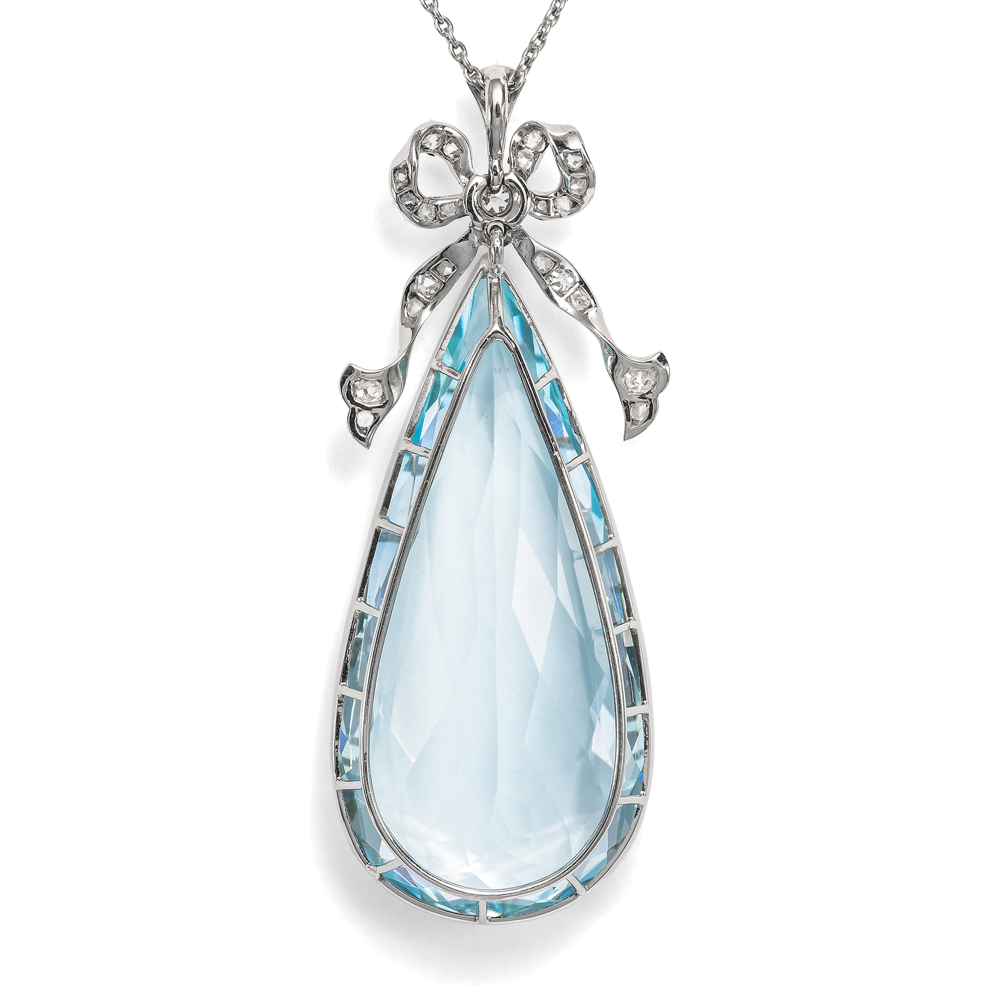 Antiker Anhänger mit Aquamarin & Diamanten vom Hofjuwelier J. H. Werner, Berlin, um 1915 Antiker Anhänger mit Aquamarin & Diamanten vom Hofjuwelier J. H. Werner, Berlin, um 1915