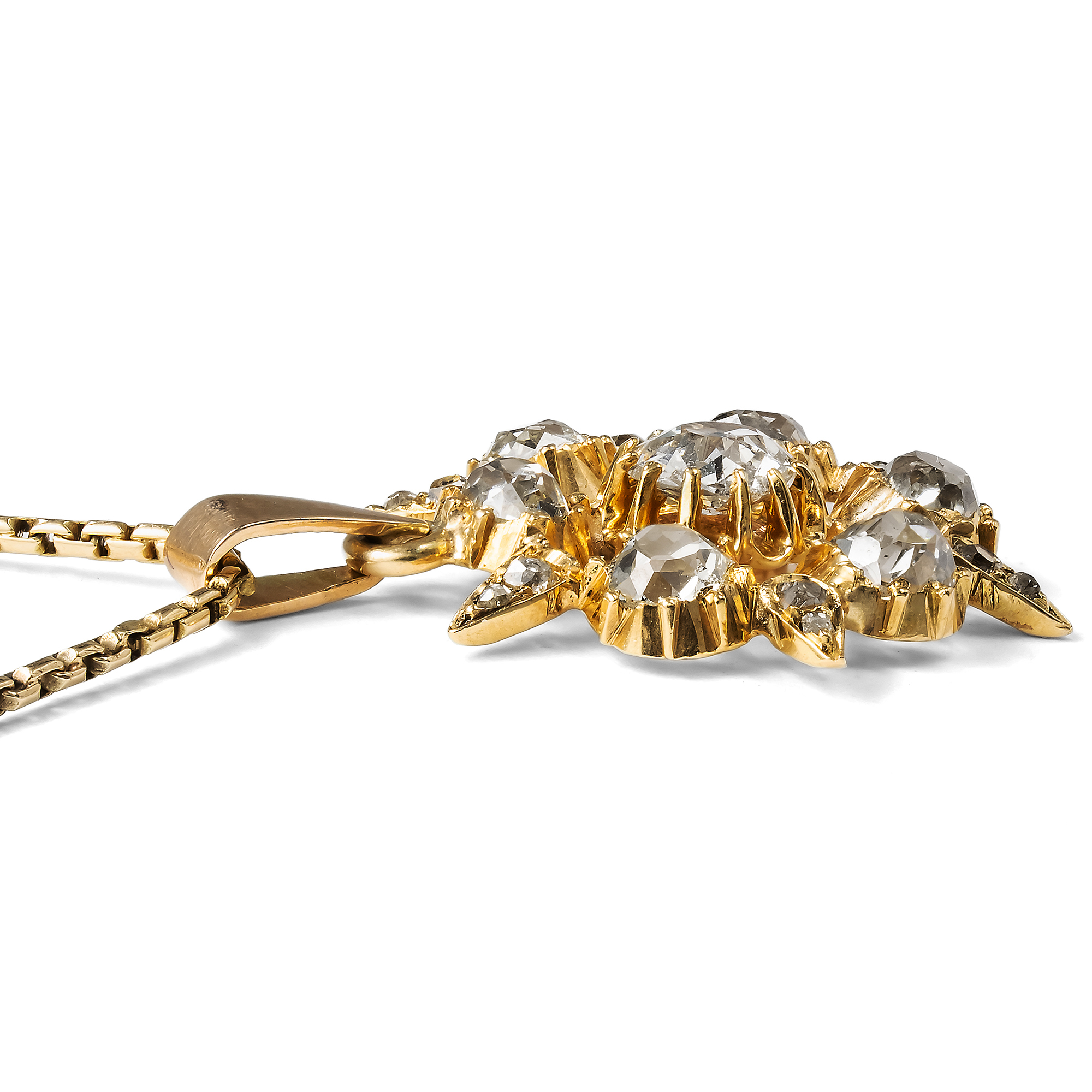 Antiker Stern mit Diamanten in Gold als Anhänger, um 1875 & später Antiker Stern mit Diamanten in Gold als Anhänger, um 1875 & später