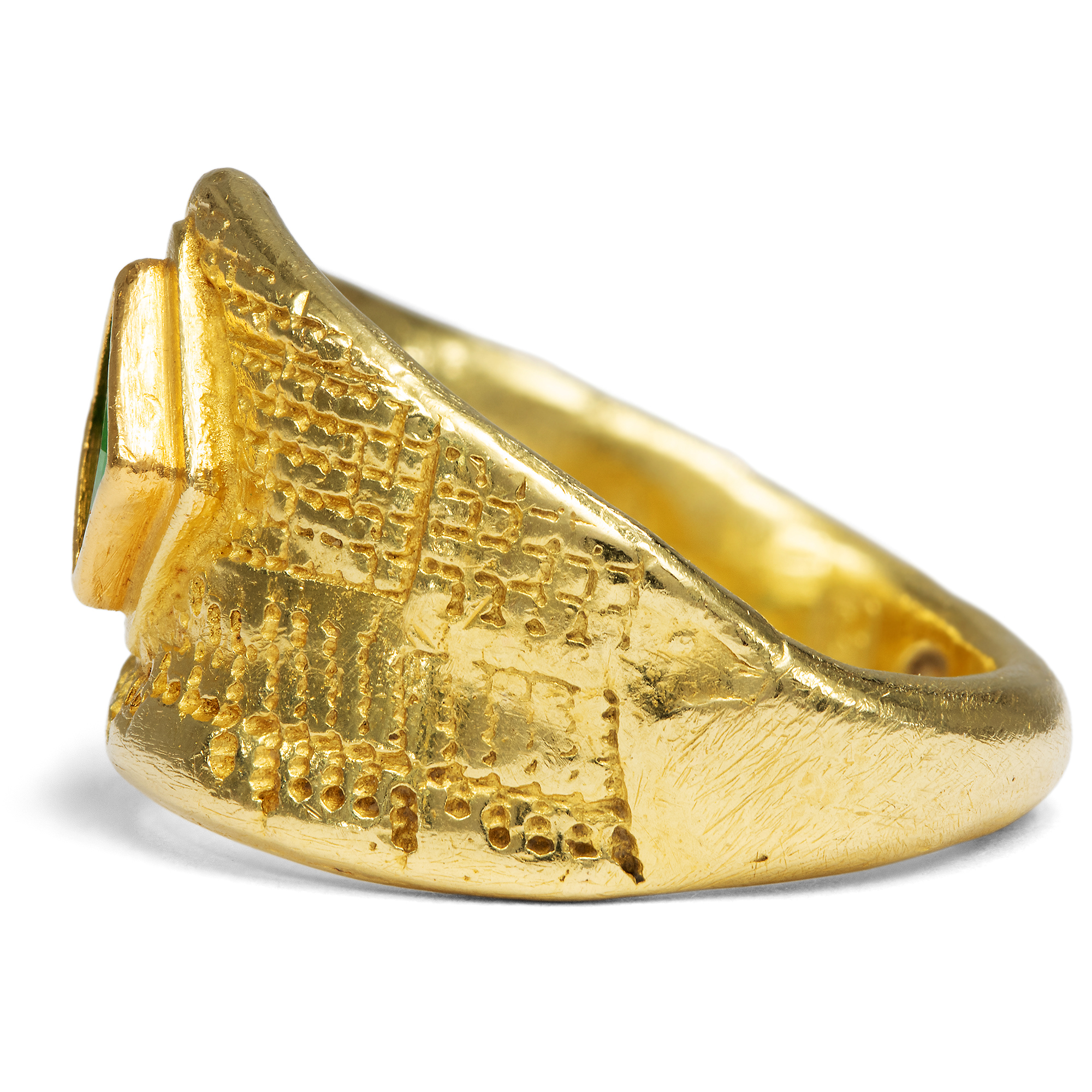 Edler vintage Ring mit Smaragd in hochkarätigem Gold, um 1995 Edler vintage Ring mit Smaragd in hochkarätigem Gold, um 1995