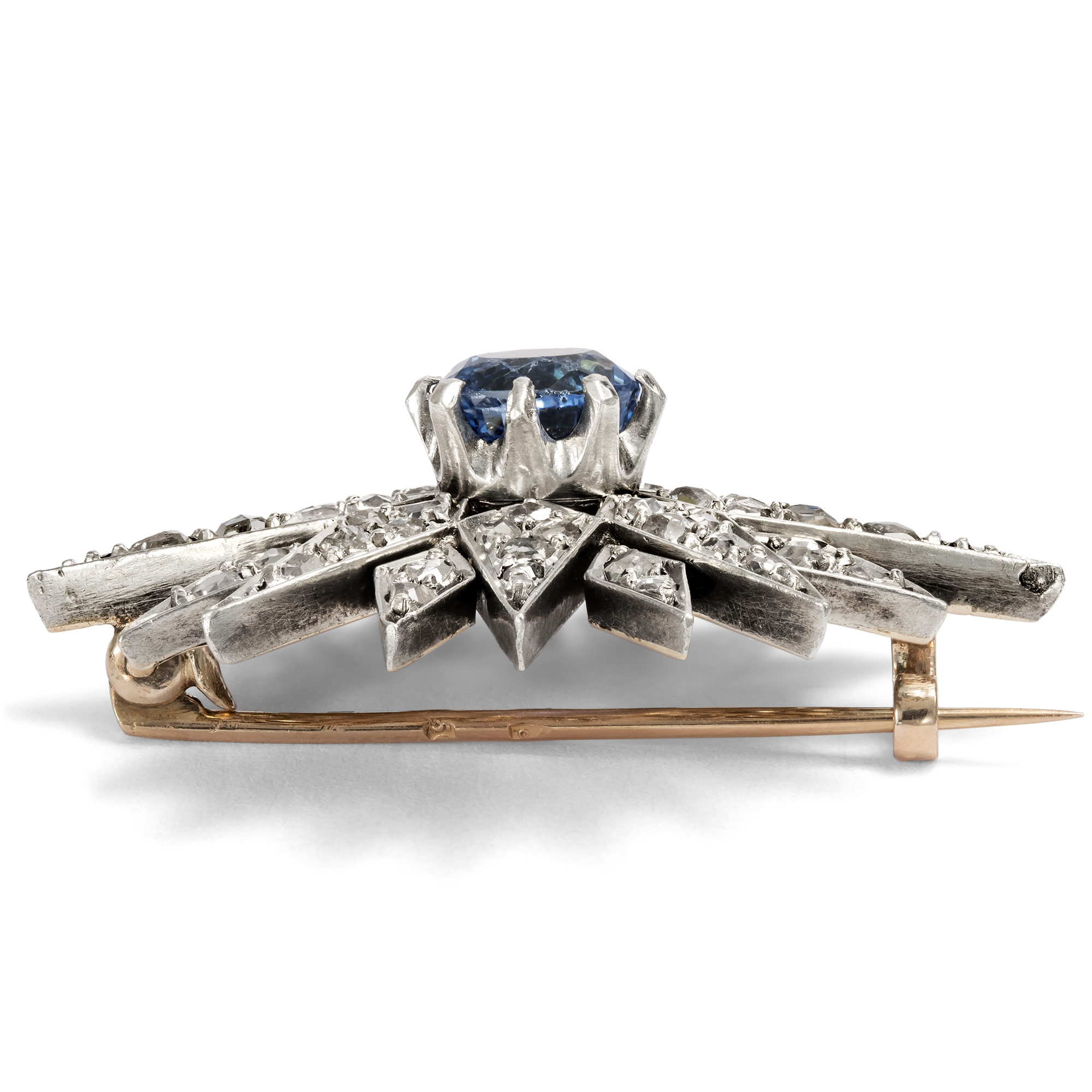Himmlischer Stern mit Saphir & Diamanten als Brosche, Russland um 1910 Himmlischer Stern mit Saphir & Diamanten als Brosche, Russland um 1910